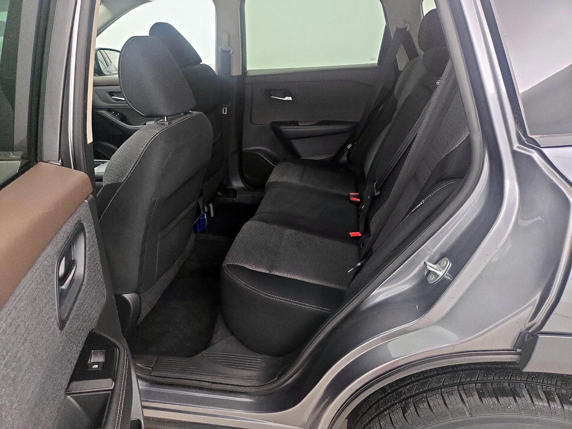 Thumbnail: 2022 Nissan Rogue - 19