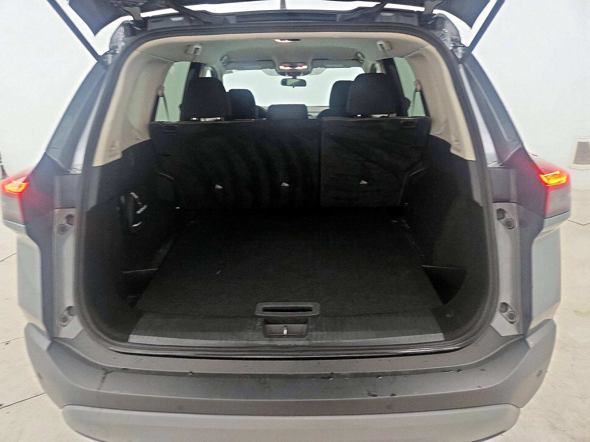 Thumbnail: 2022 Nissan Rogue - 20