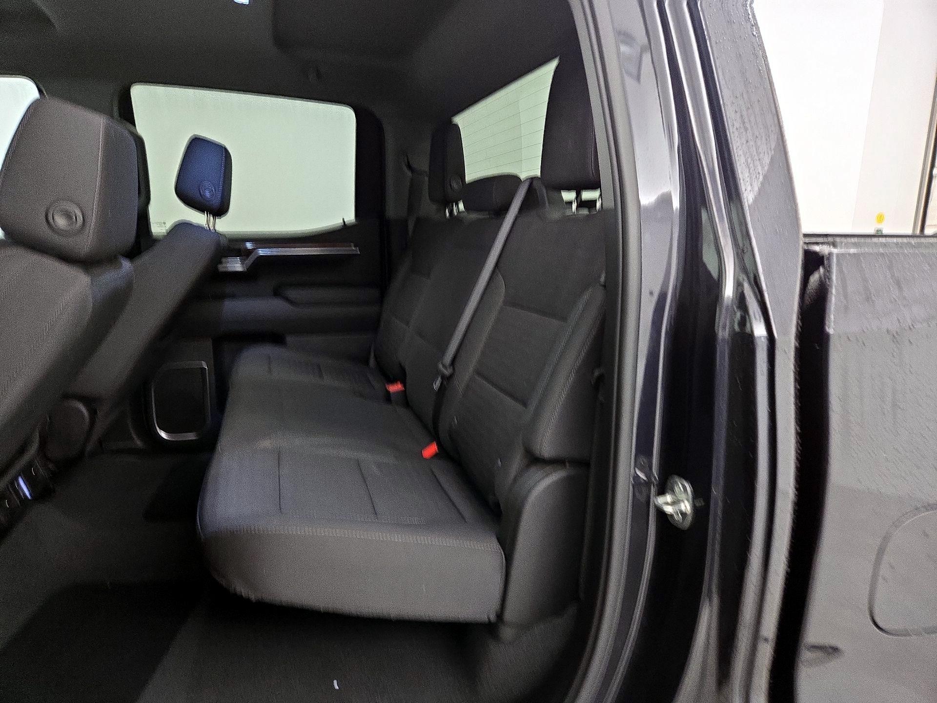 Thumbnail: 2022 Chevrolet Silverado 1500 - 19