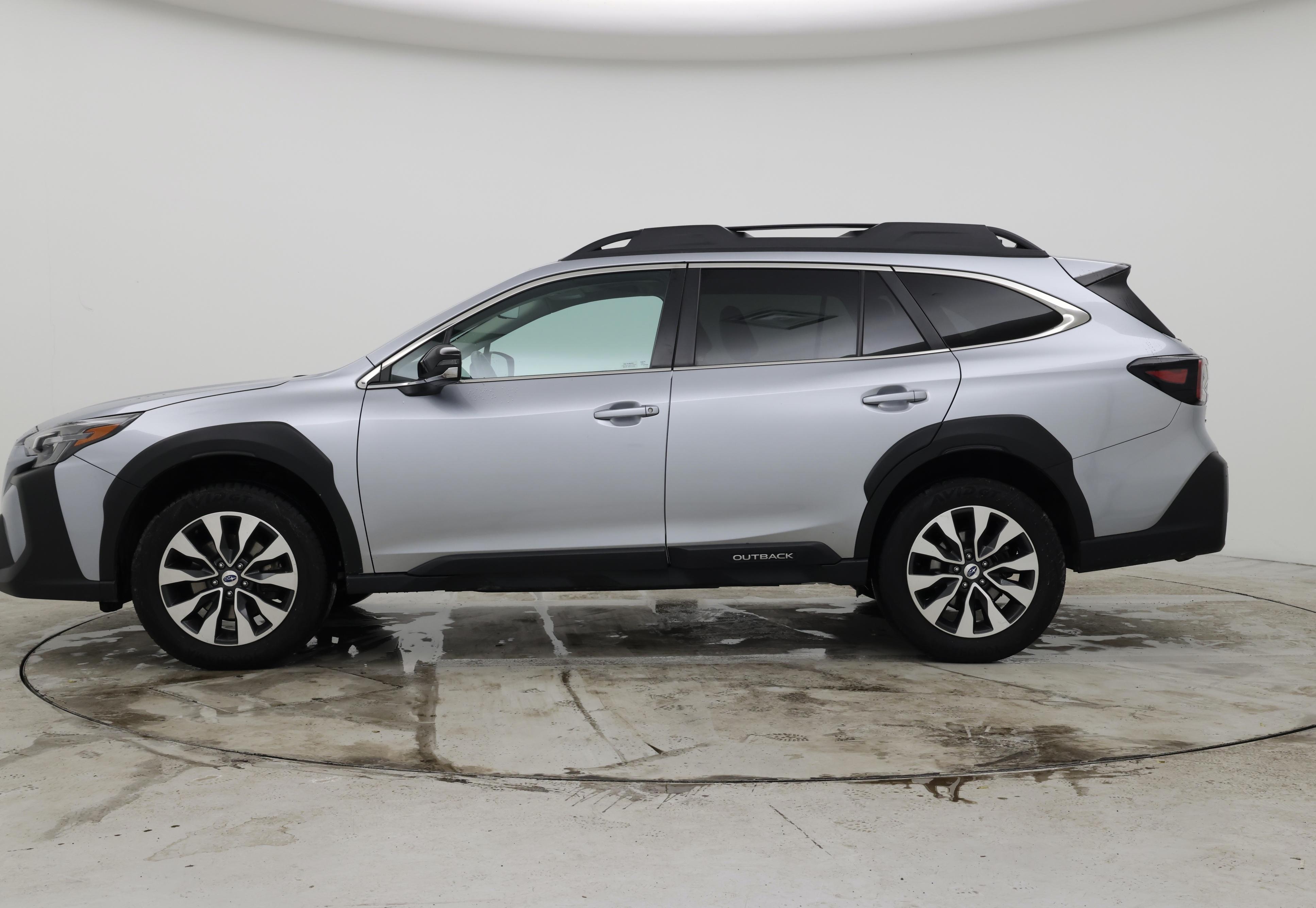 Thumbnail: 2023 Subaru Outback - 3