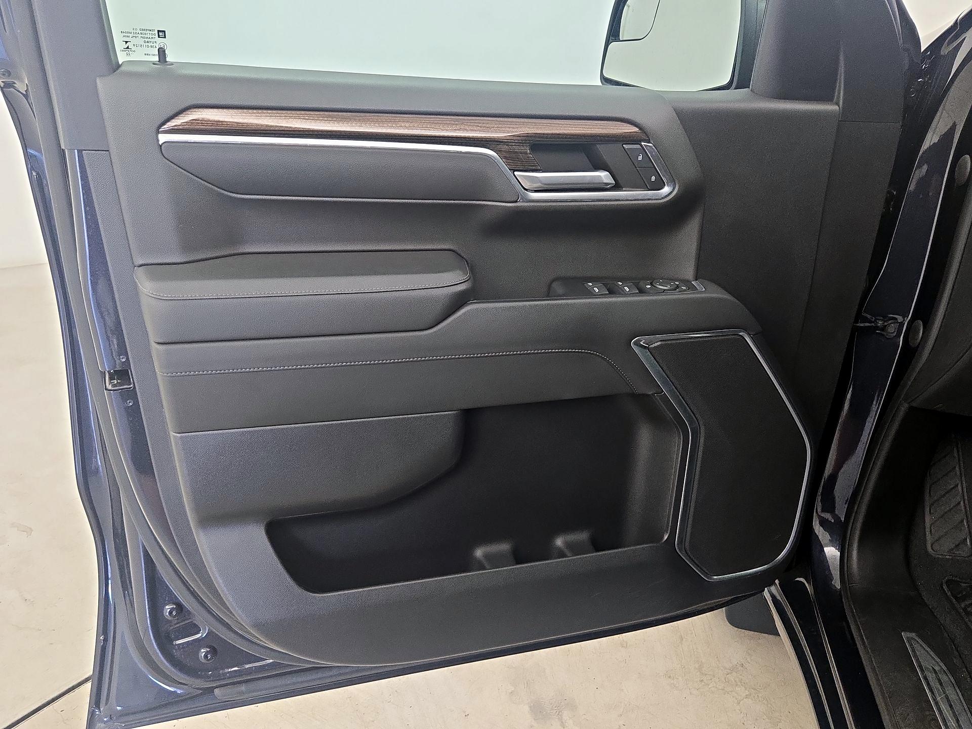 Thumbnail: 2022 Chevrolet Silverado 1500 - 12