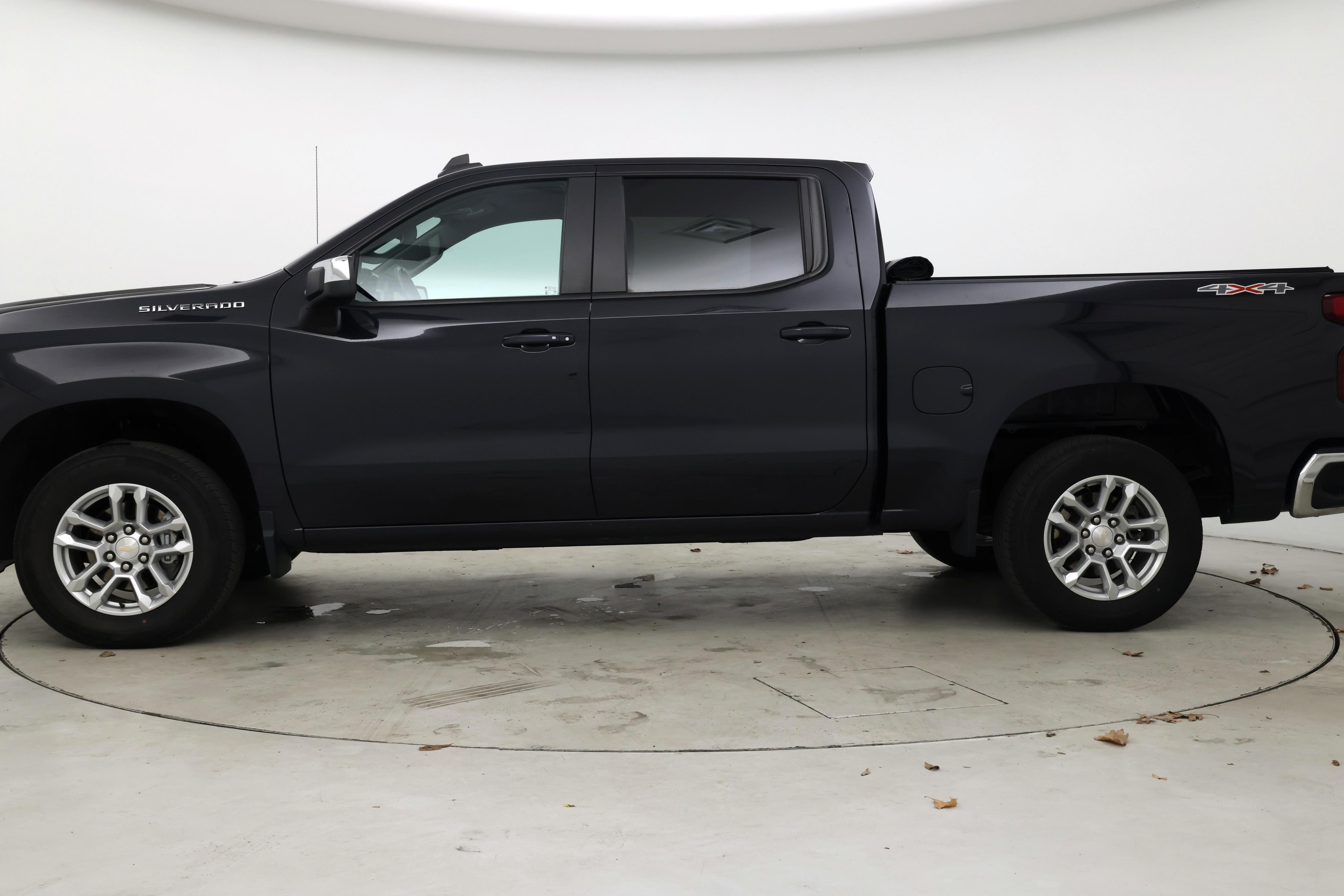 Thumbnail: 2022 Chevrolet Silverado 1500 - 3