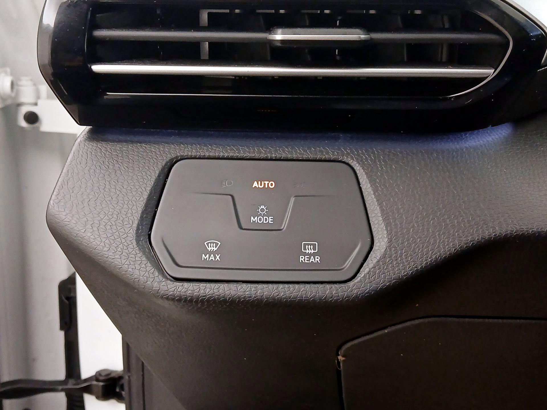 Thumbnail: 2023 Volkswagen ID.4 - 13