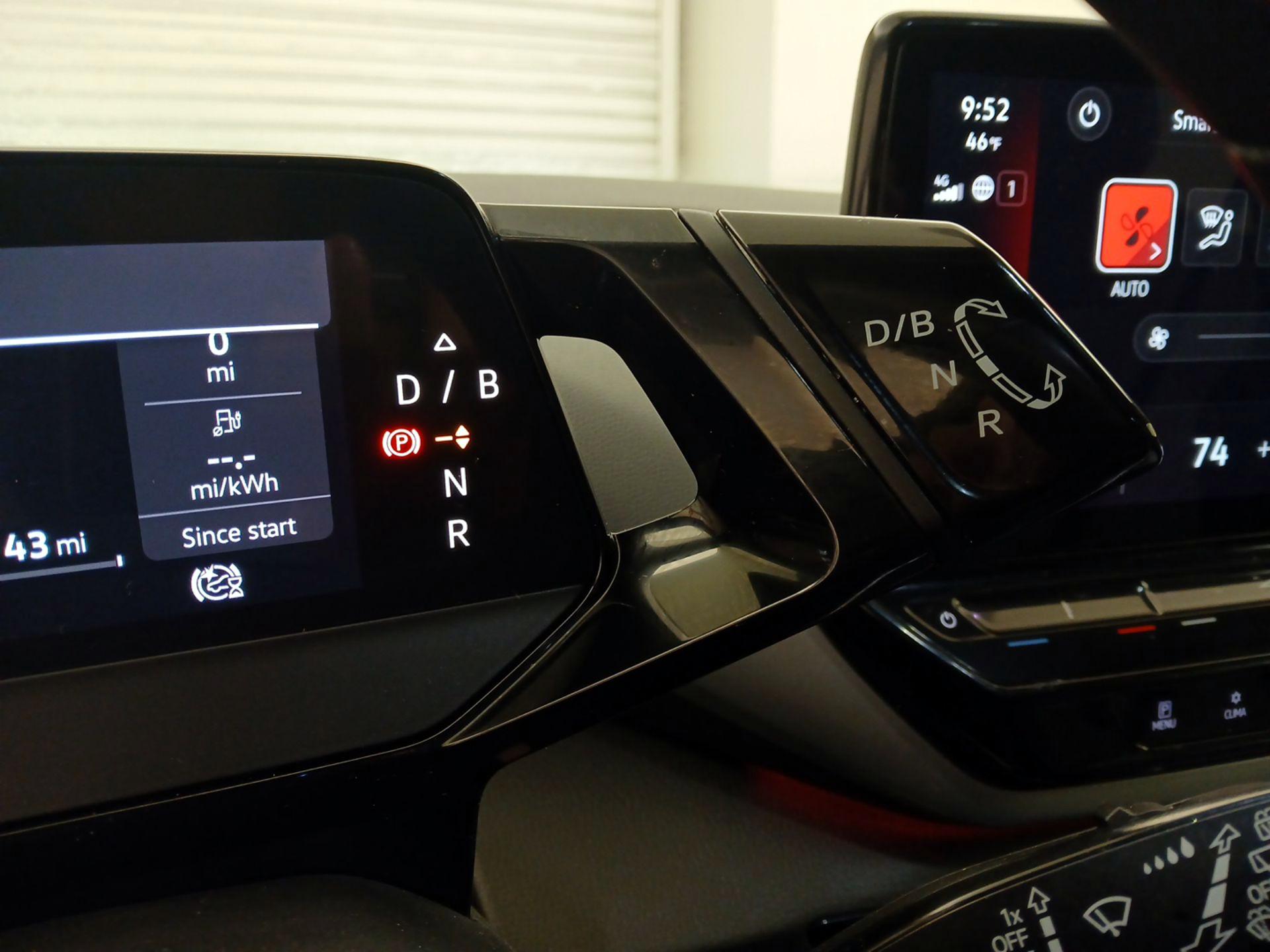 Thumbnail: 2023 Volkswagen ID.4 - 18