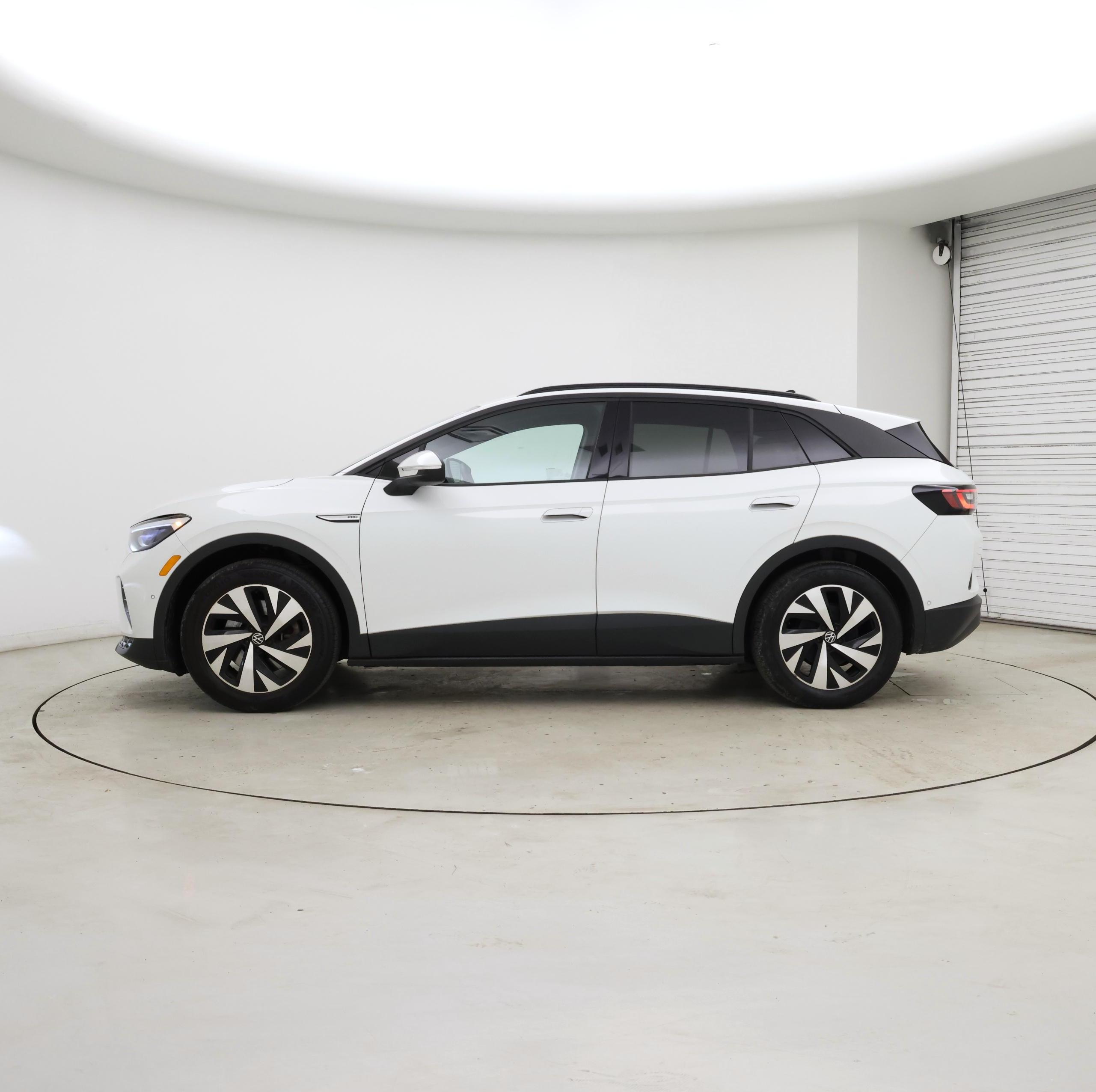 Thumbnail: 2023 Volkswagen ID.4 - 3