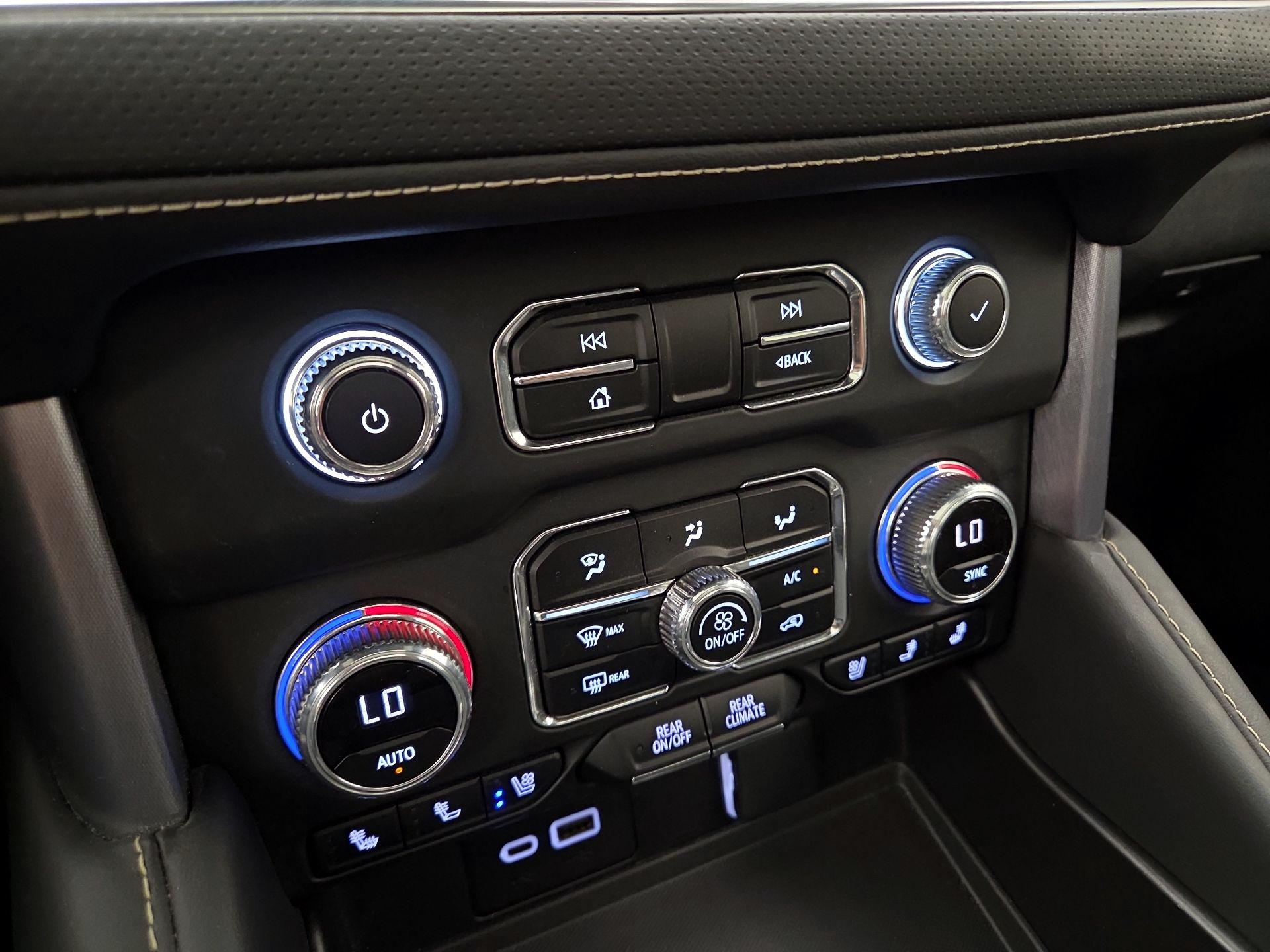 Thumbnail: 2023 GMC Yukon - 17