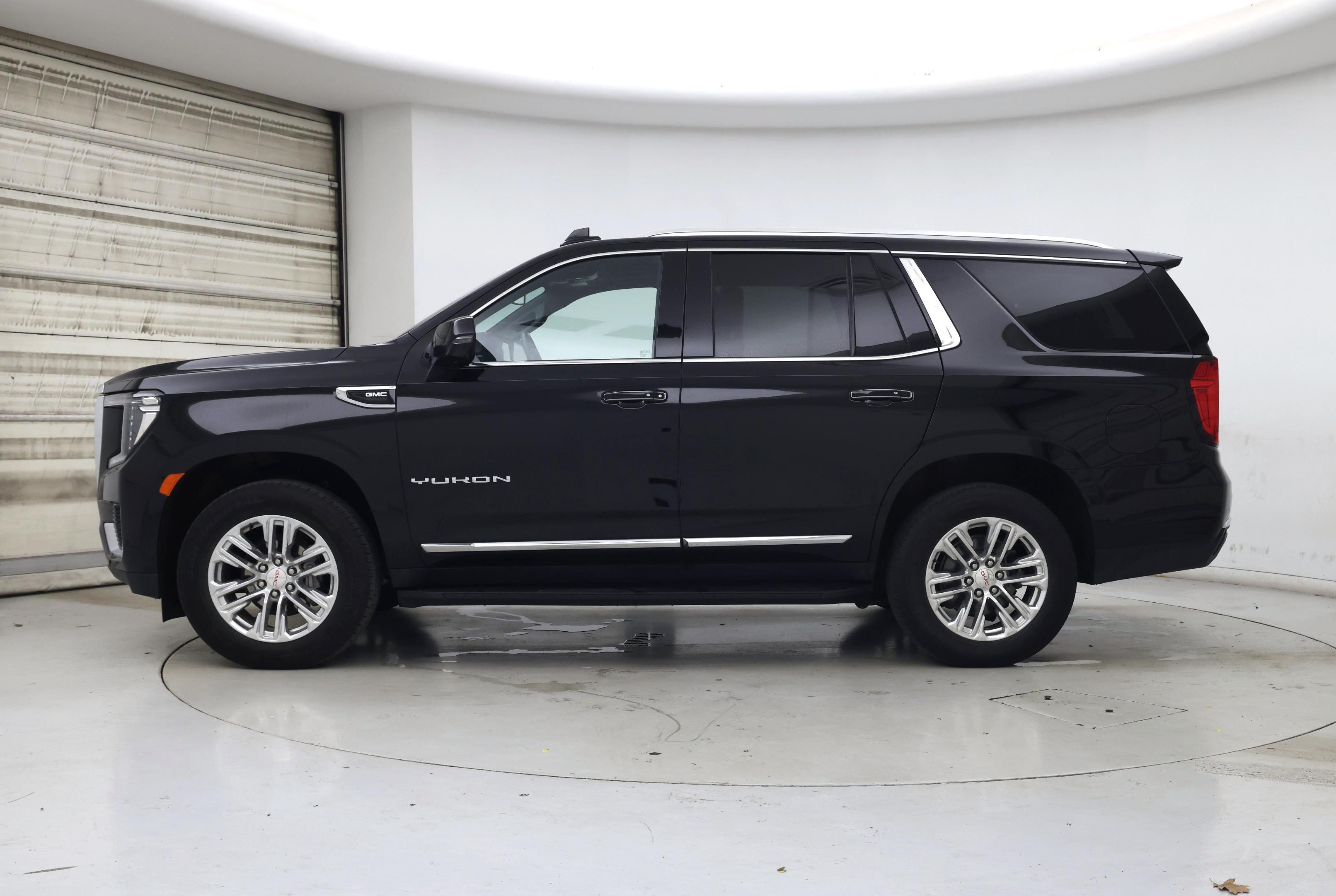 Thumbnail: 2023 GMC Yukon - 3