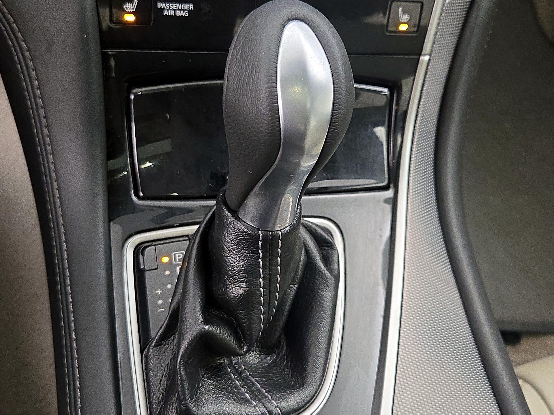 Thumbnail: 2014 INFINITI Q50 - 18