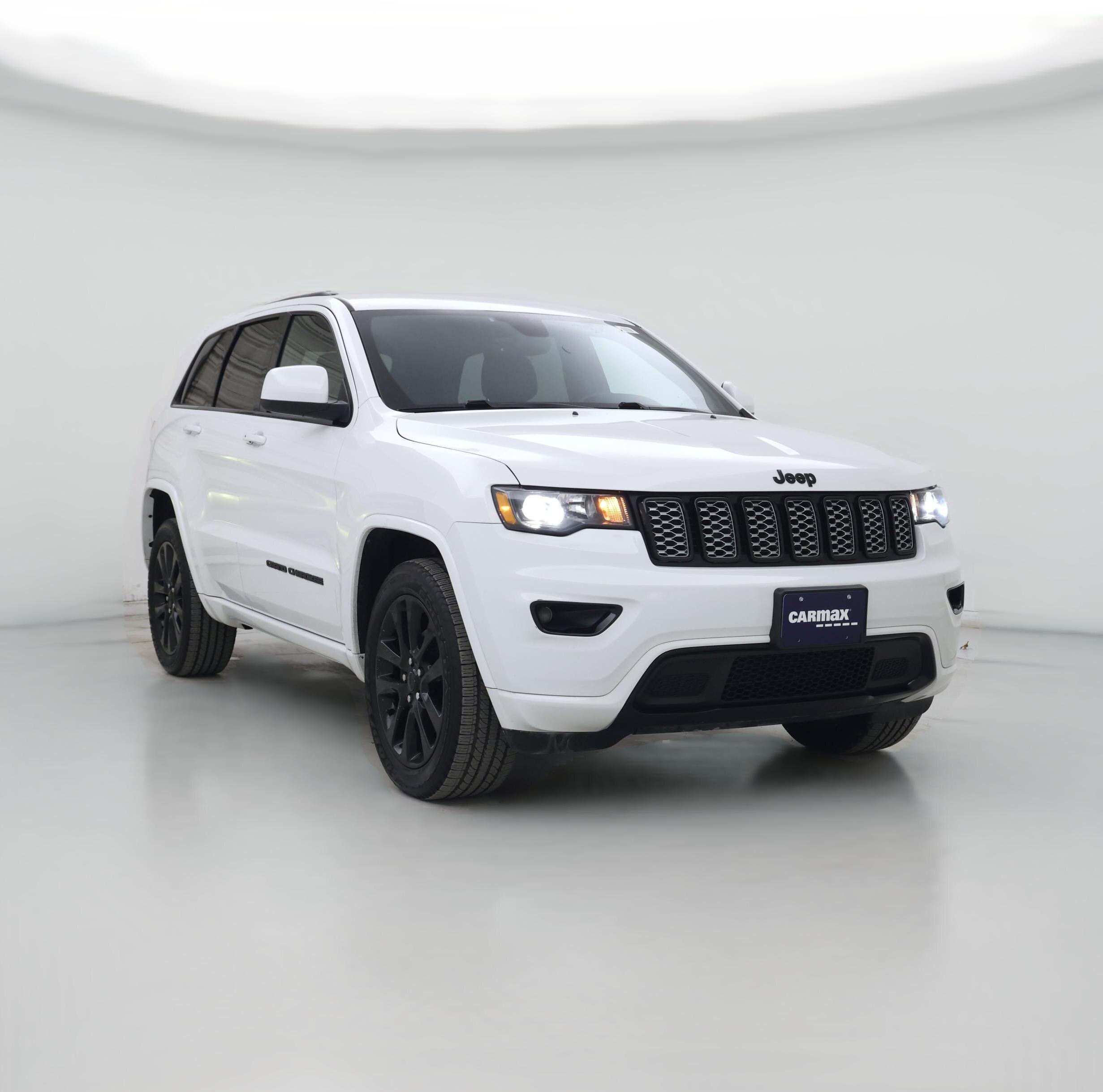 Thumbnail: 2018 Jeep Grand Cherokee - 1