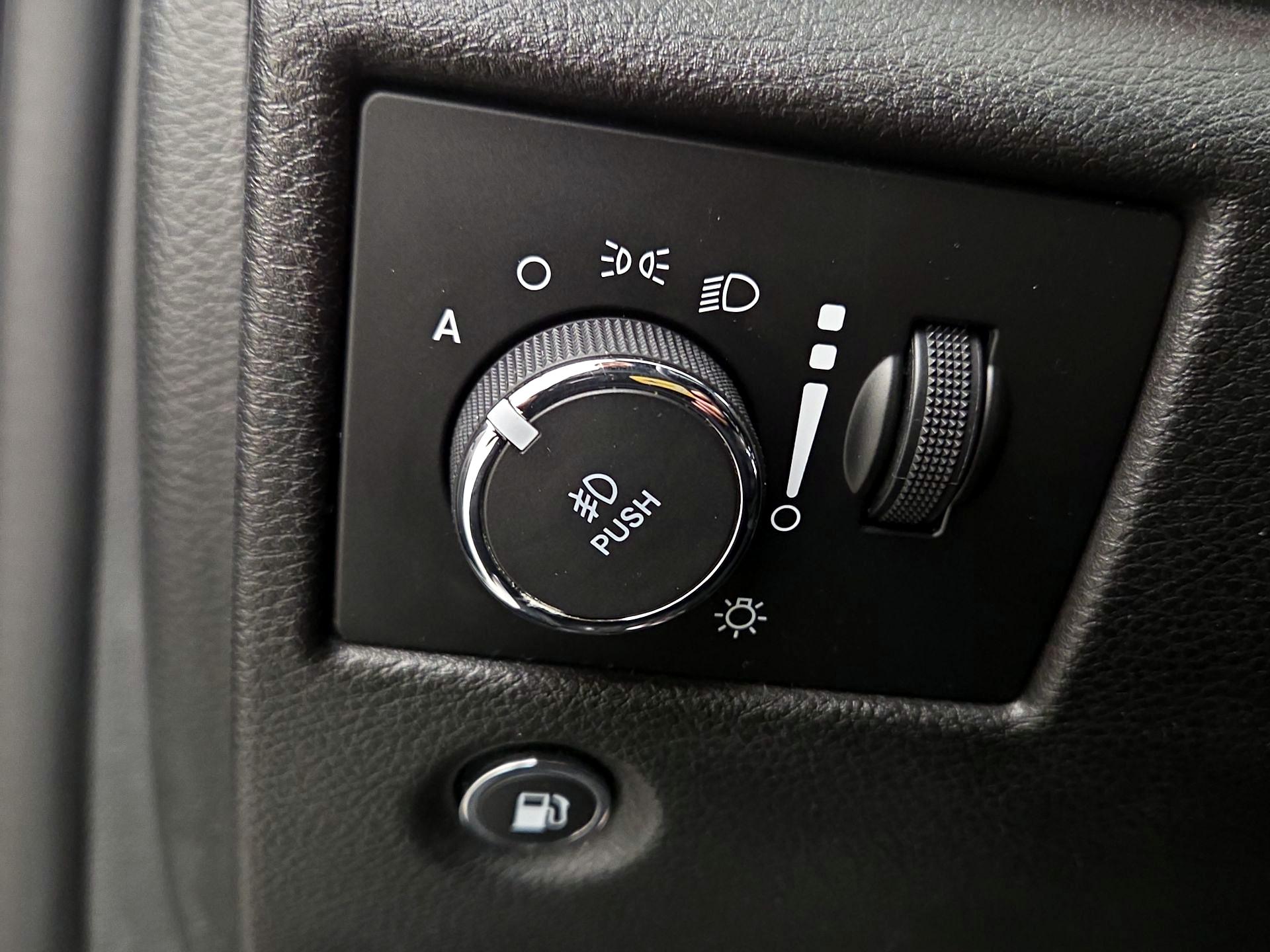 Thumbnail: 2018 Jeep Grand Cherokee - 13