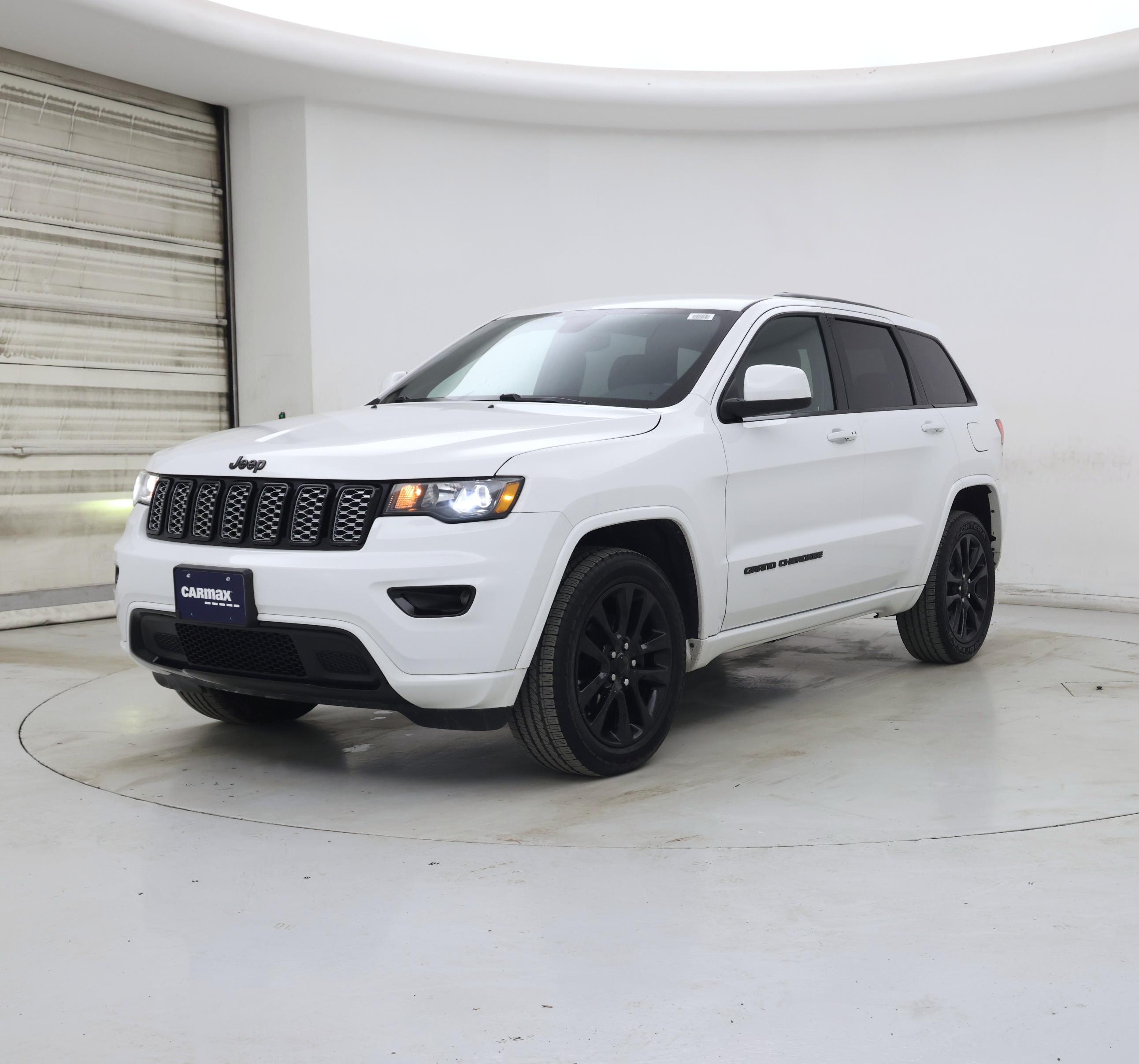 Thumbnail: 2018 Jeep Grand Cherokee - 4