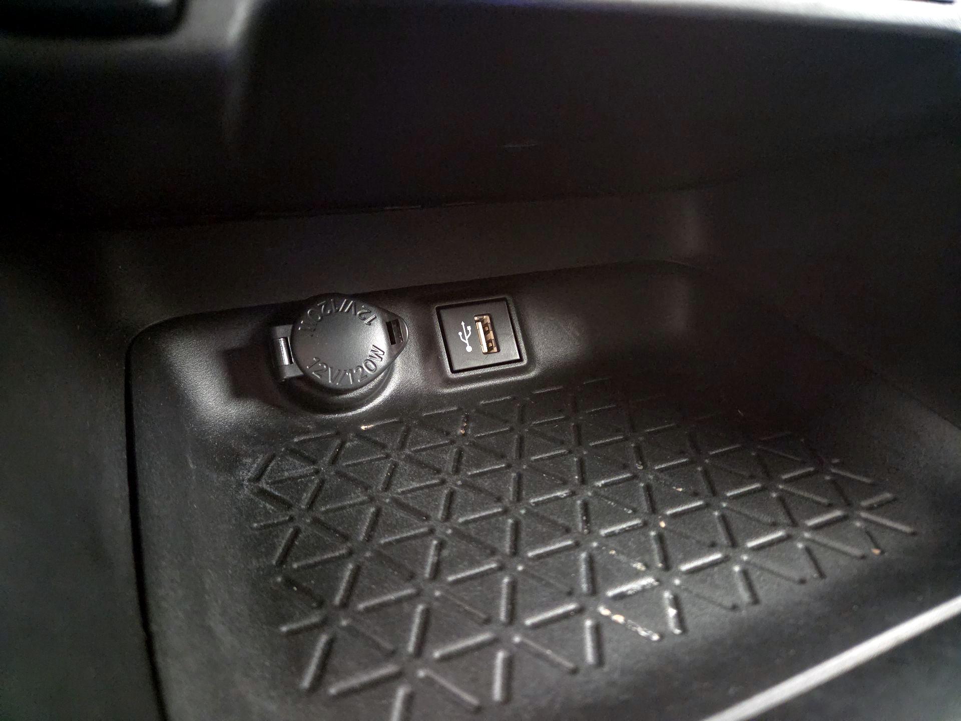 Thumbnail: 2024 Toyota RAV4 - 18