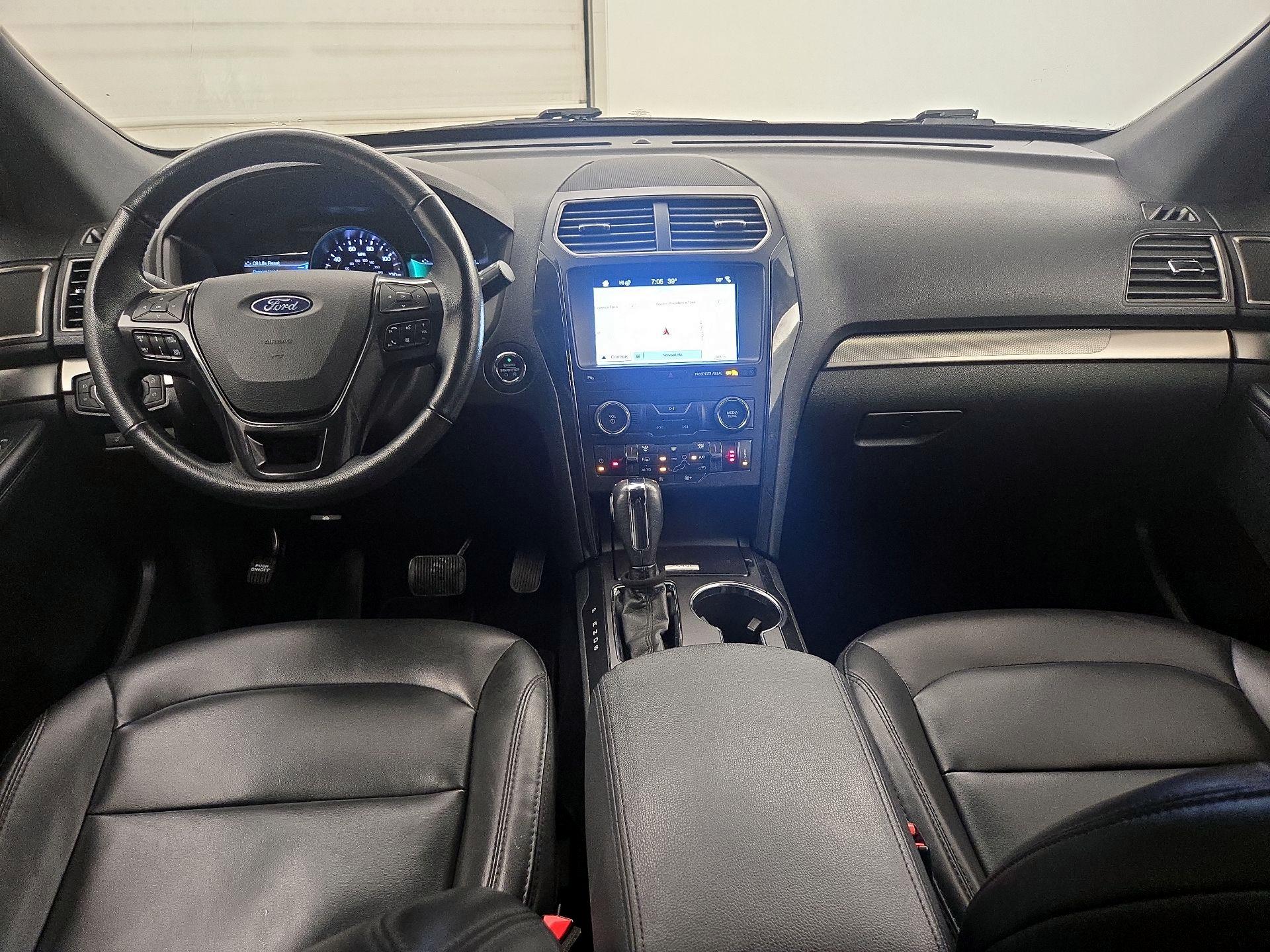 Thumbnail: 2019 Ford Explorer - 9