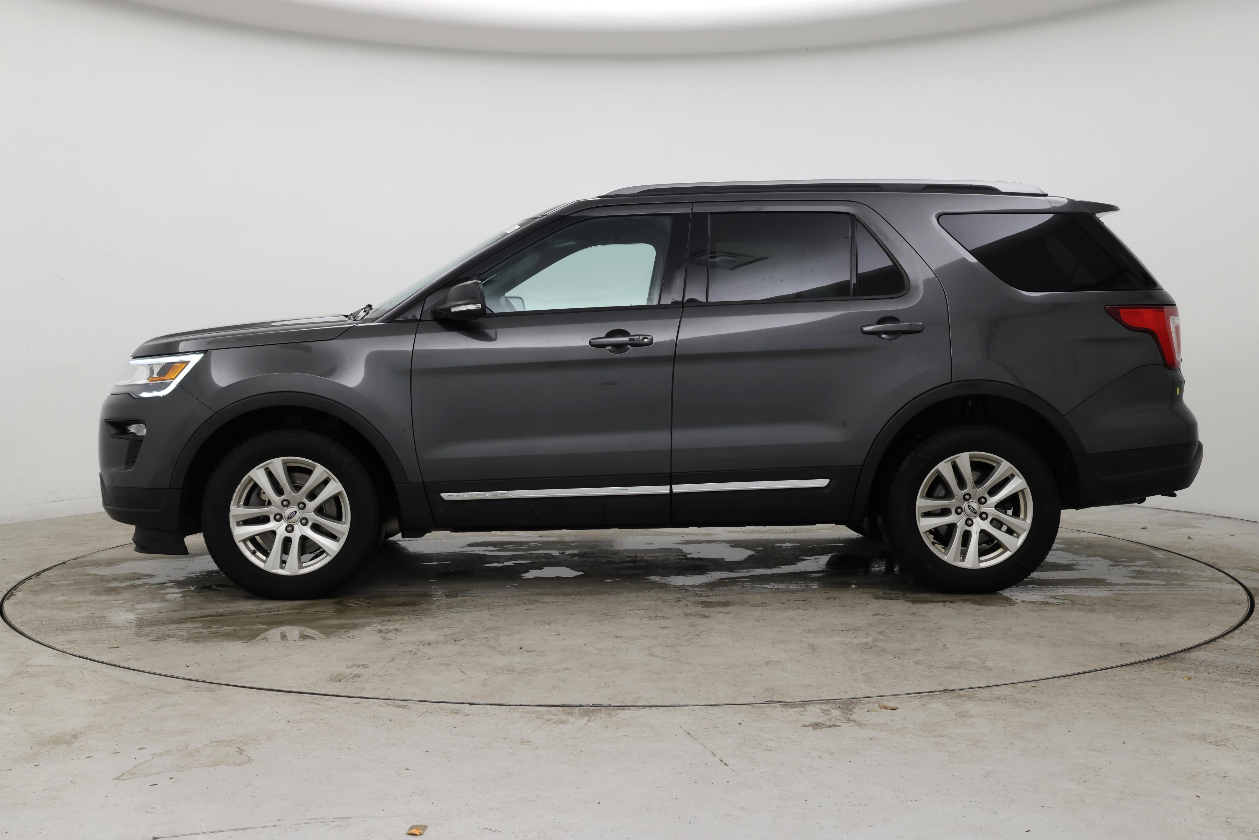 Thumbnail: 2019 Ford Explorer - 3
