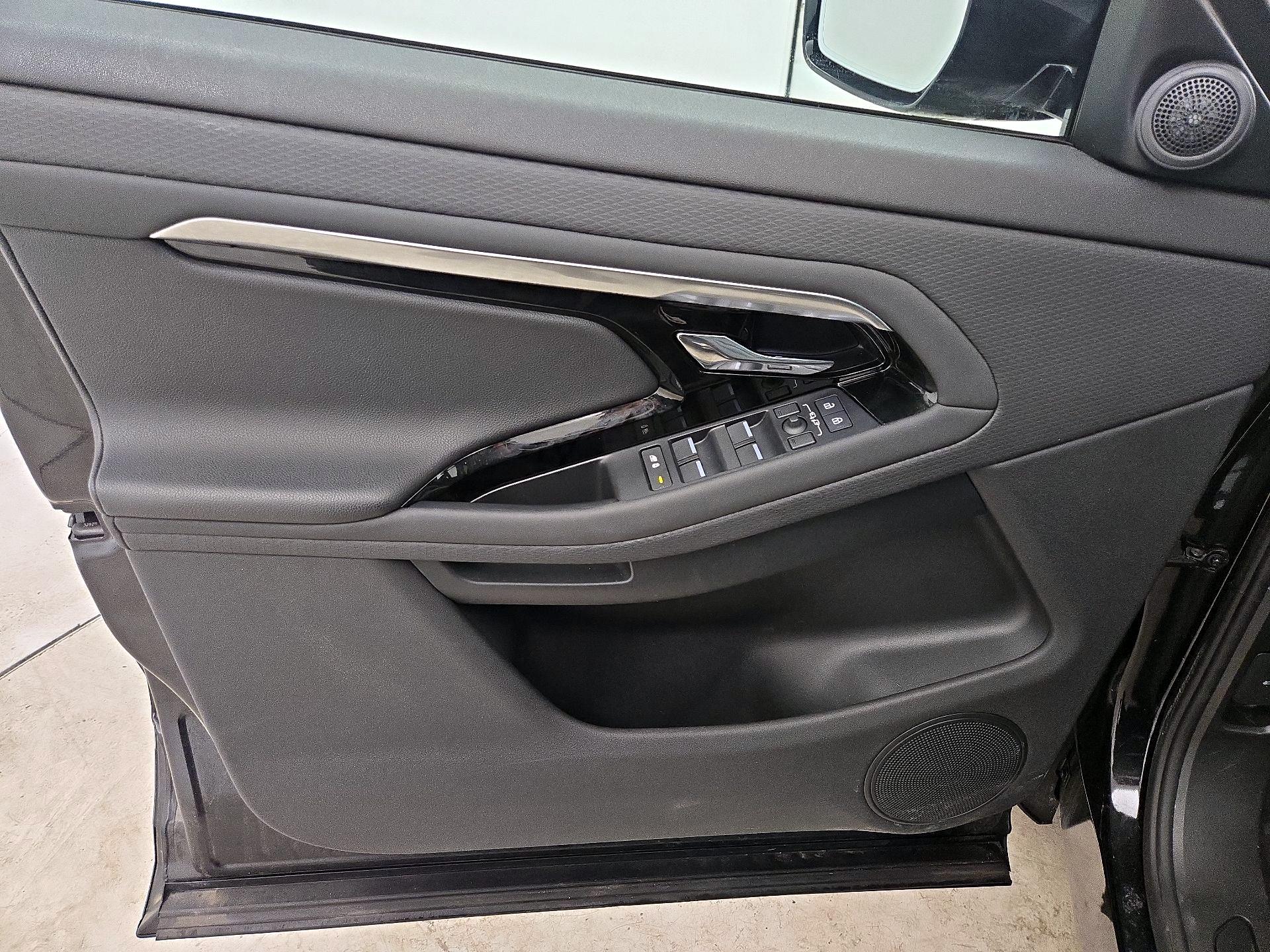 Thumbnail: 2023 Land Rover Range Rover Evoque - 12