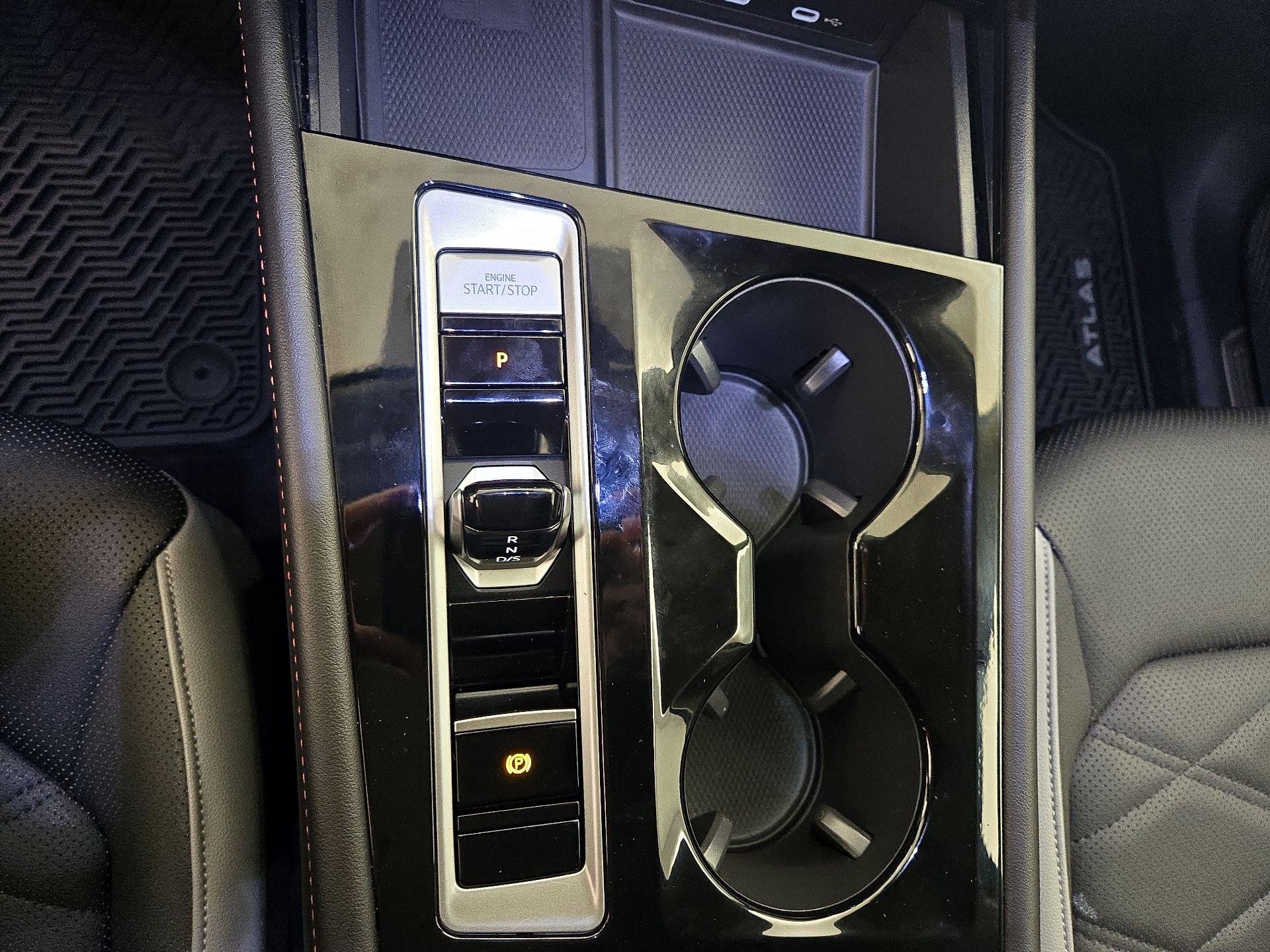 Thumbnail: 2024 Volkswagen Atlas - 17