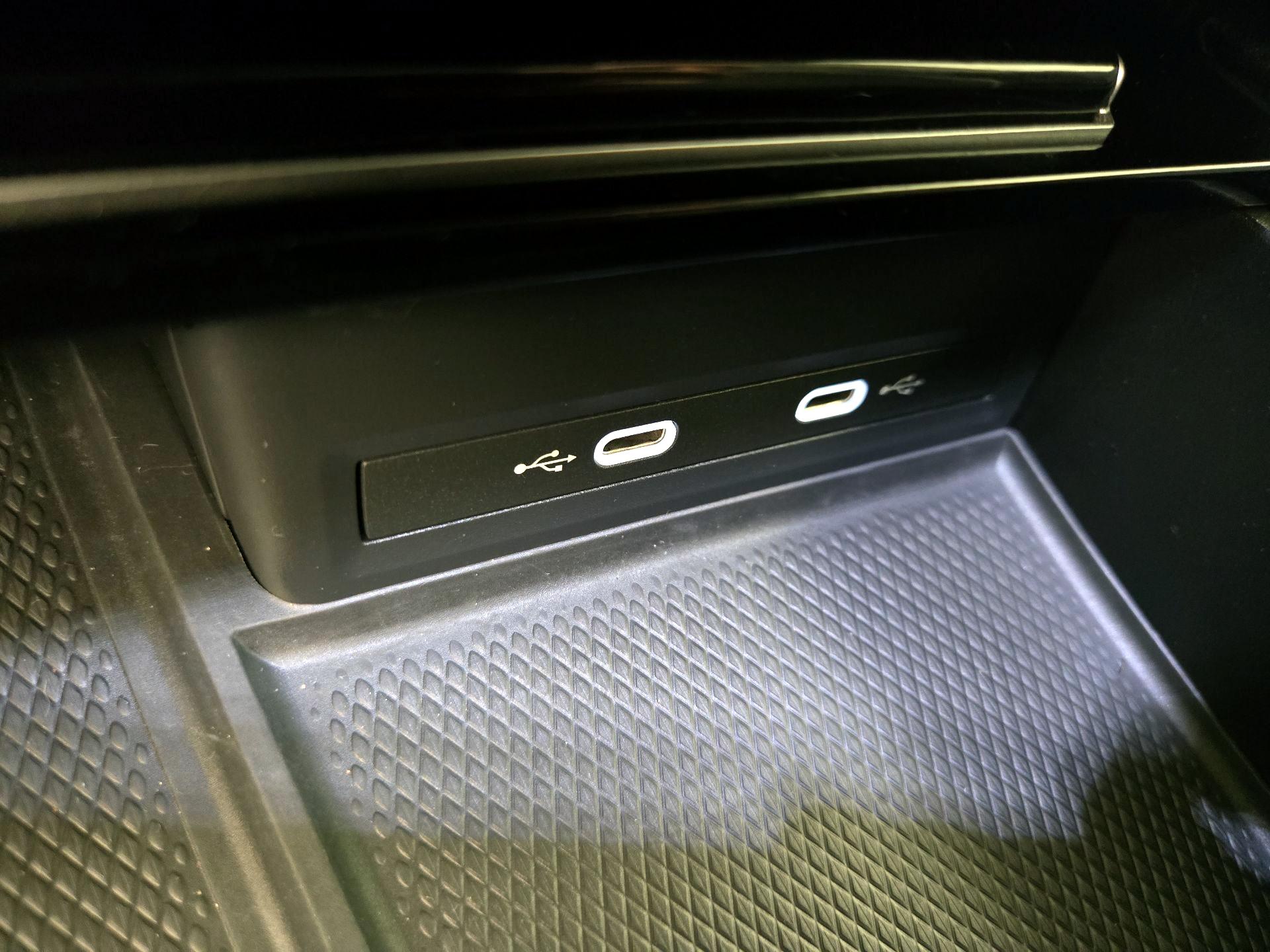 Thumbnail: 2024 Volkswagen Atlas - 18