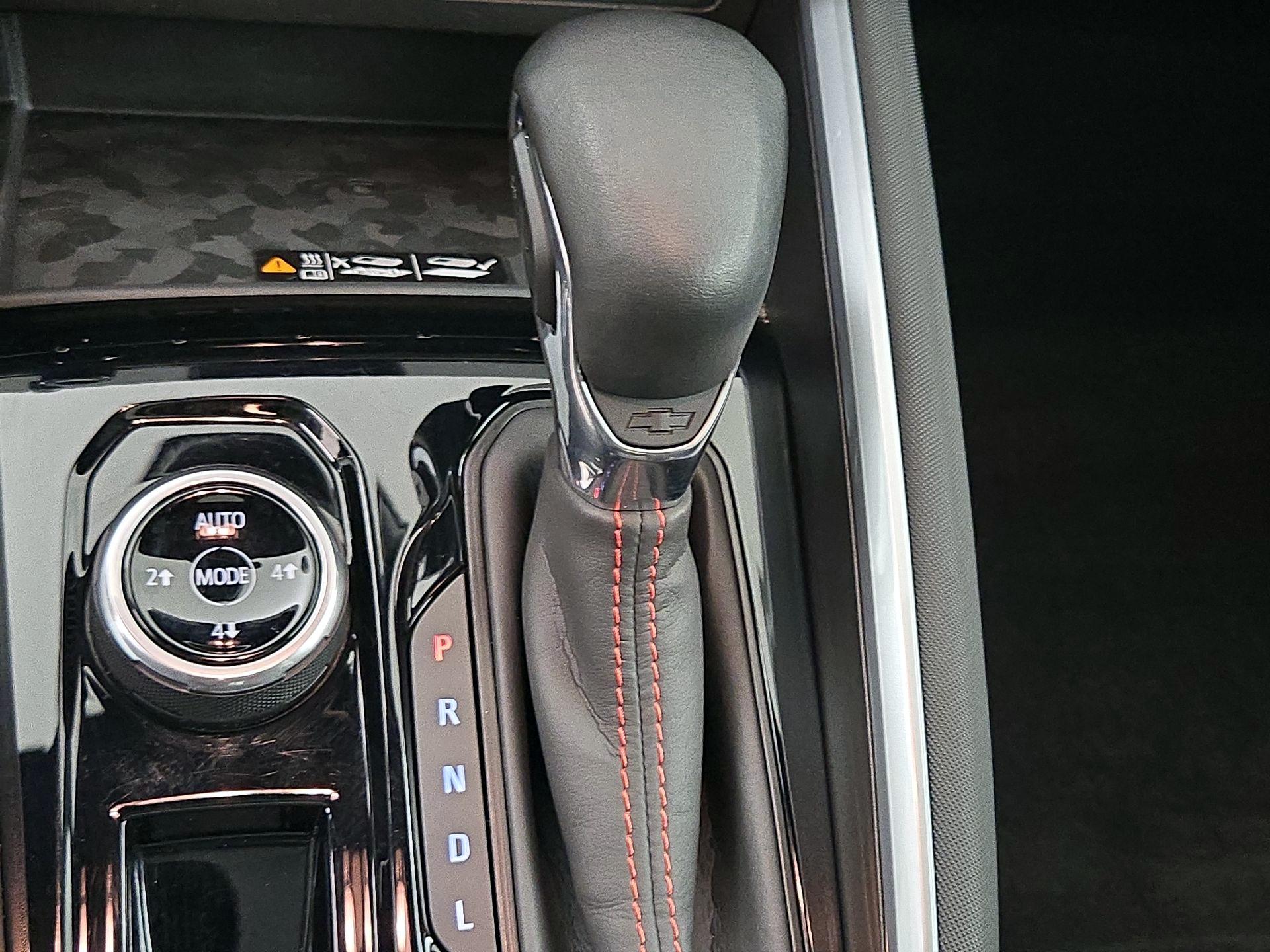 Thumbnail: 2024 Chevrolet Colorado - 17