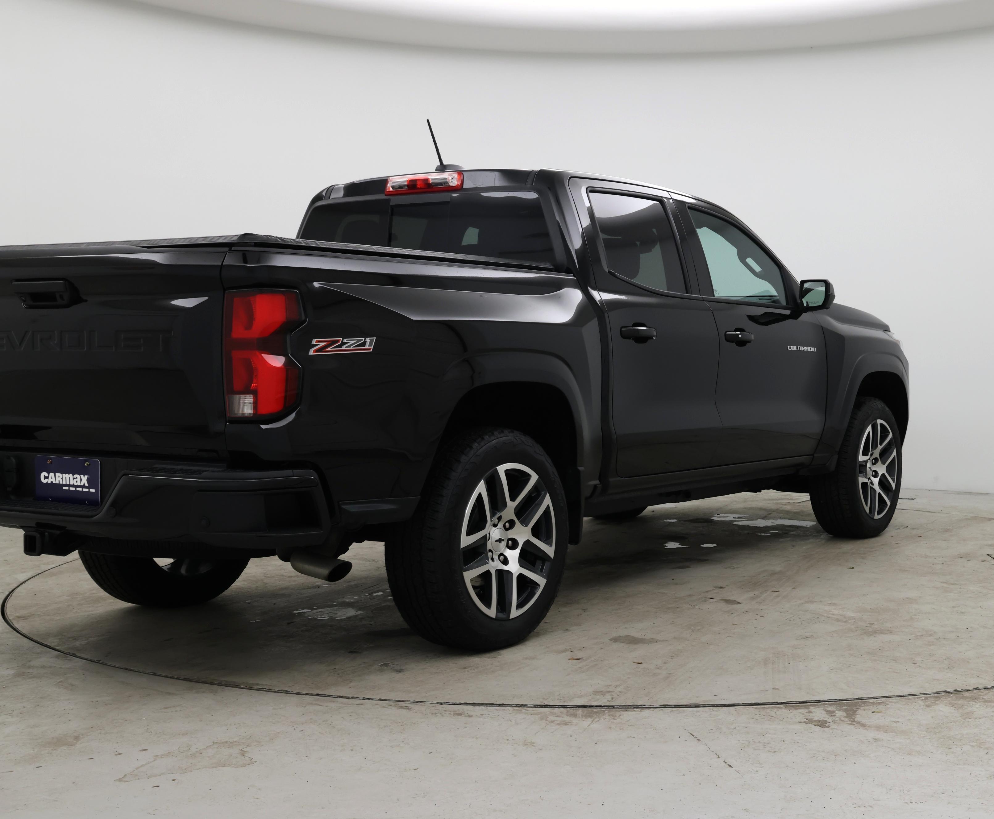 Thumbnail: 2024 Chevrolet Colorado - 8