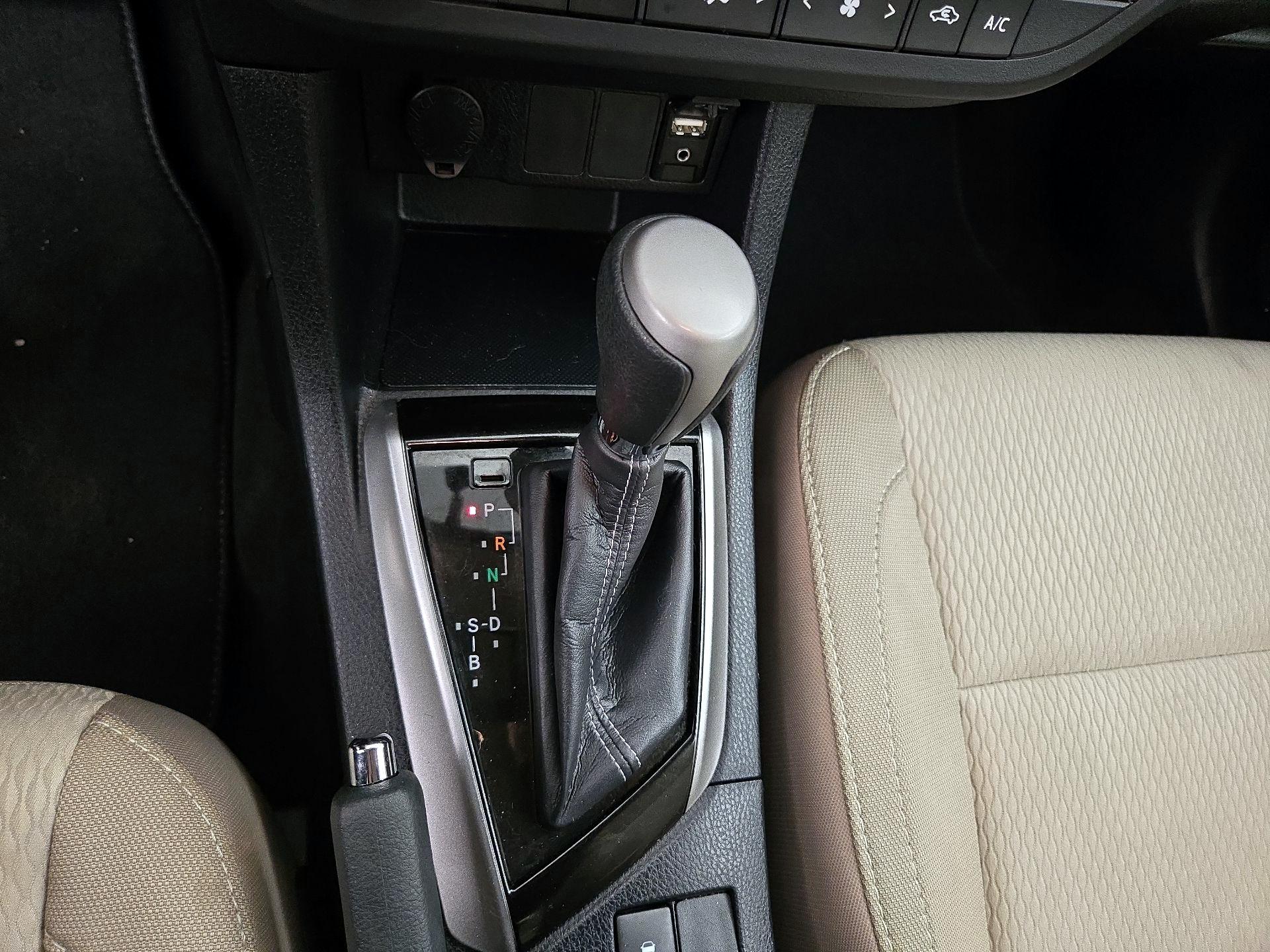 Thumbnail: 2016 Toyota Corolla - 17