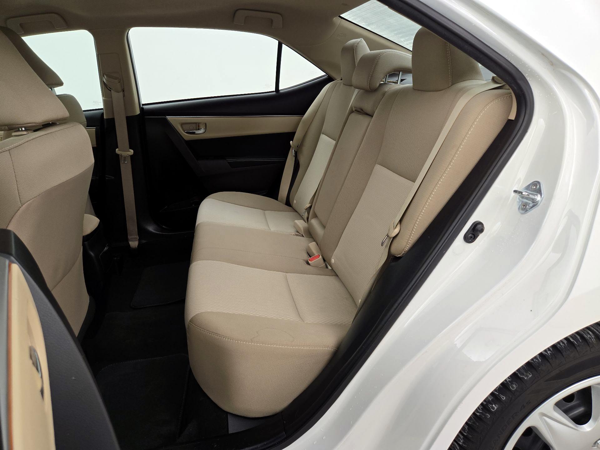 Thumbnail: 2016 Toyota Corolla - 19