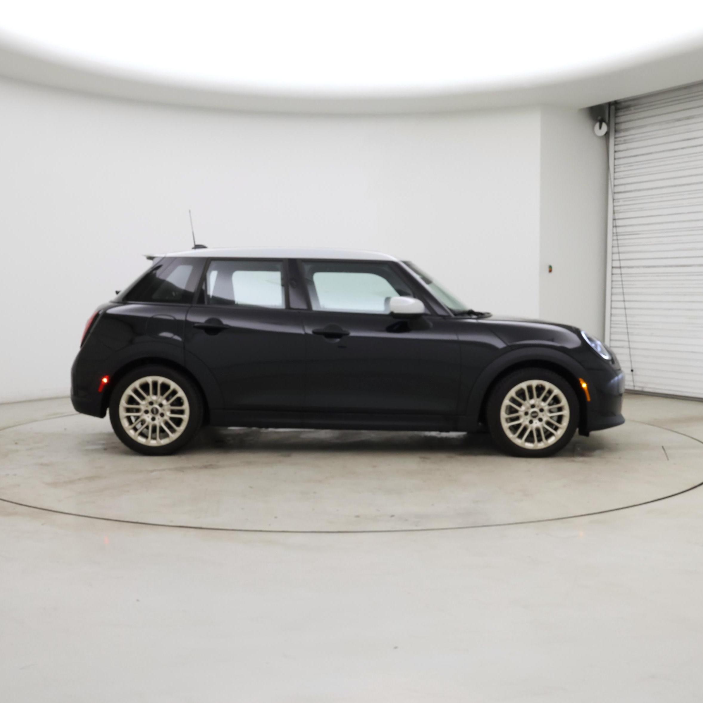 Thumbnail: 2025 MINI Cooper Hardtop - 7
