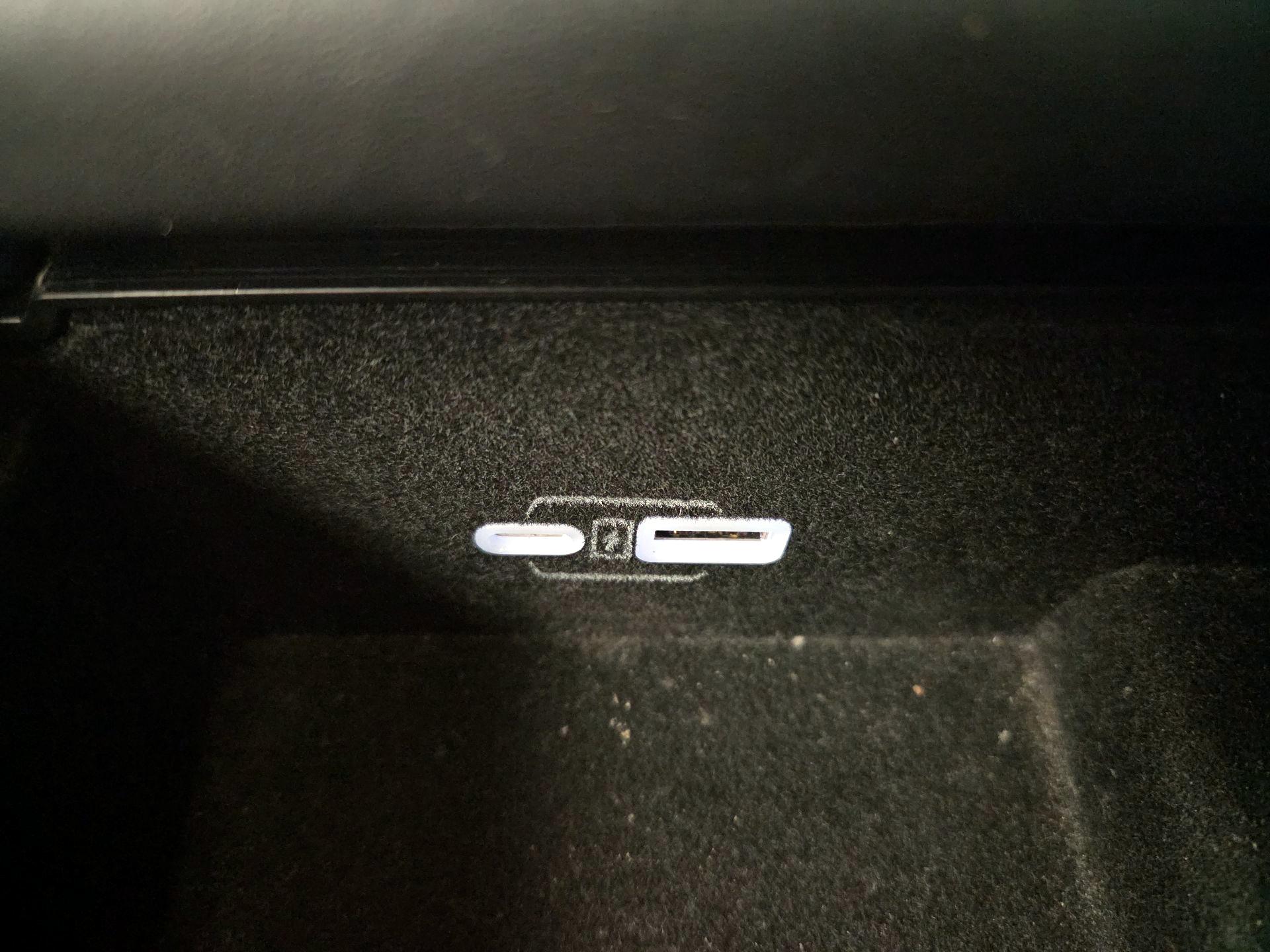 Thumbnail: 2022 Jeep Grand Wagoneer - 19