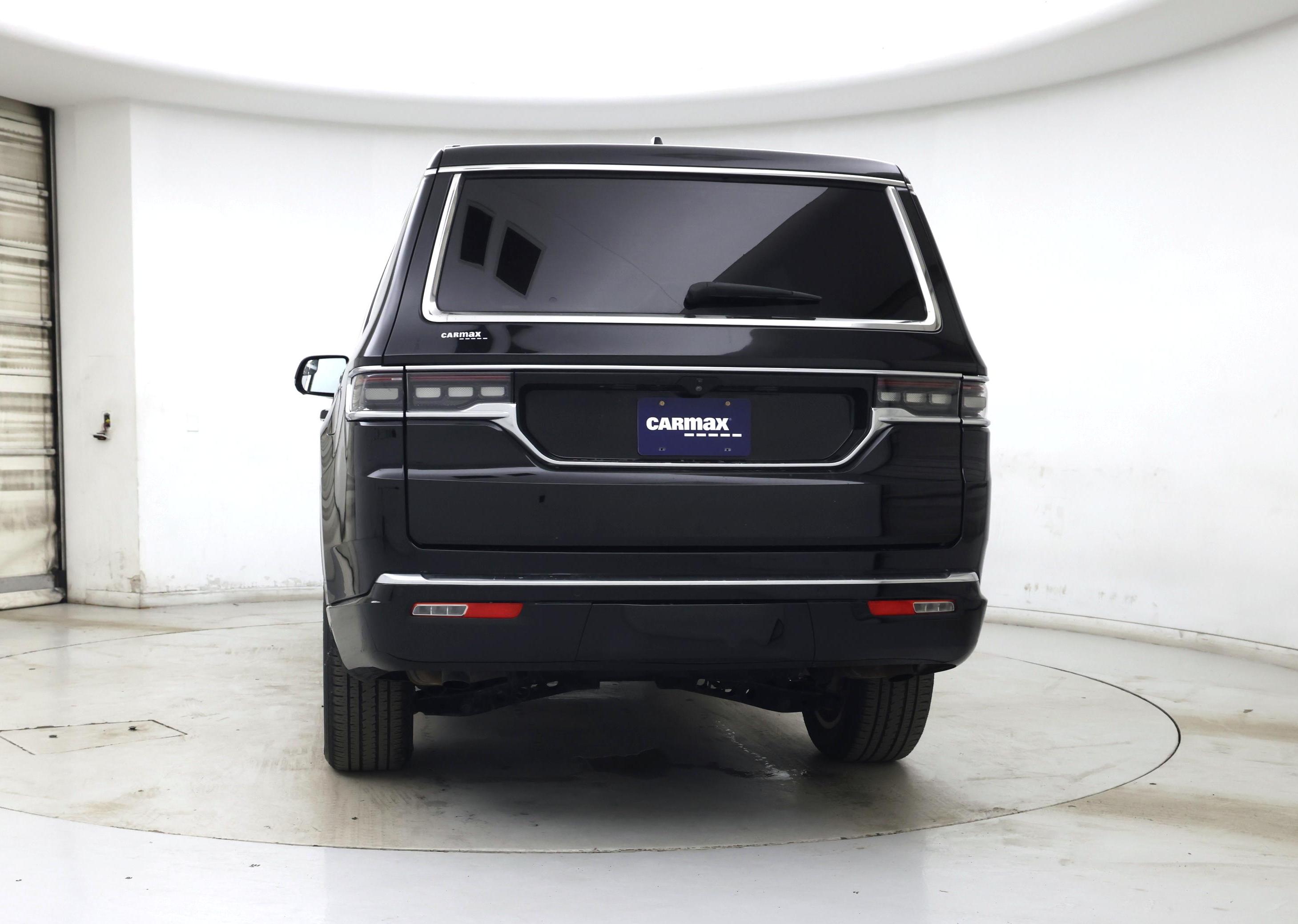 Thumbnail: 2022 Jeep Grand Wagoneer - 6