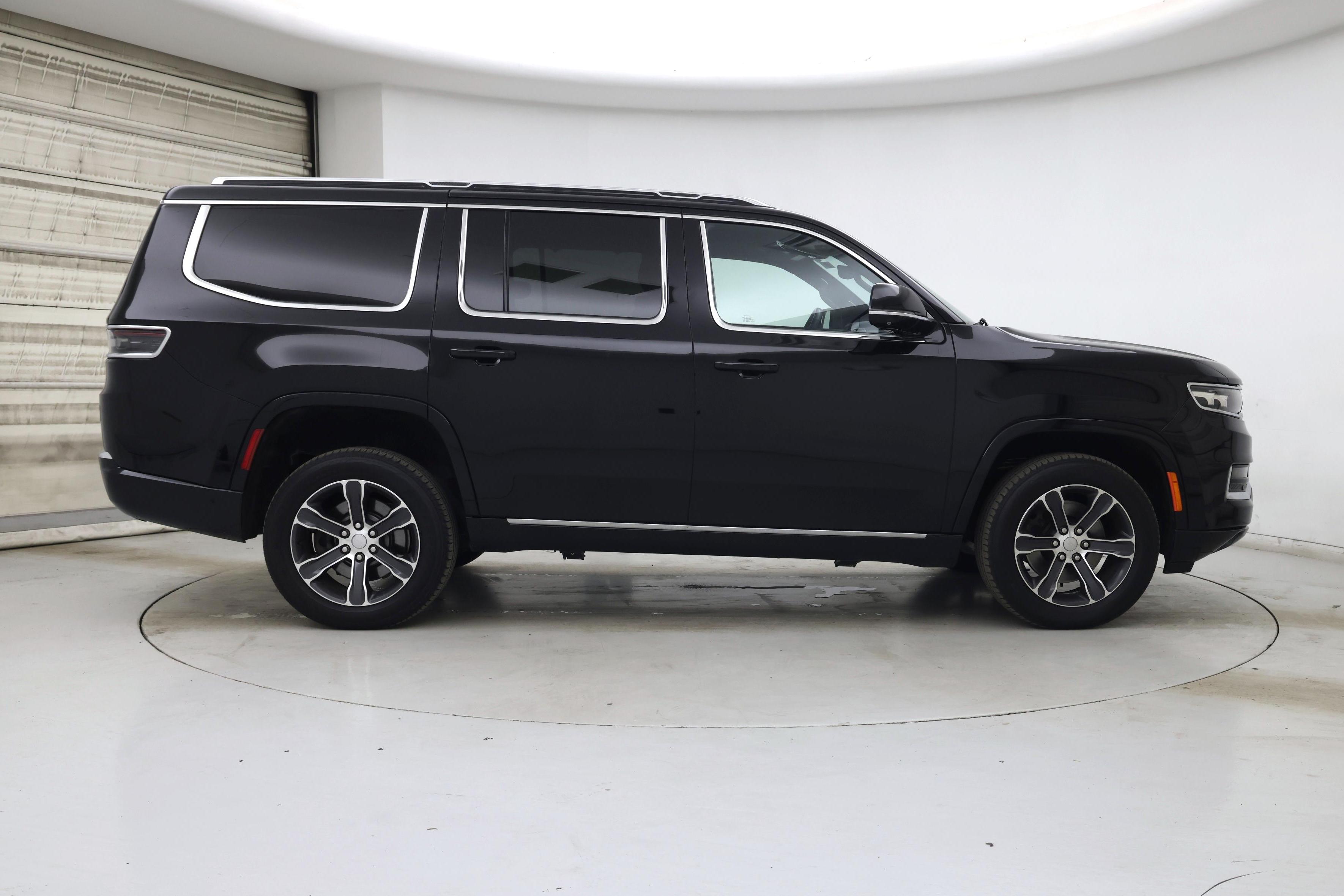 Thumbnail: 2022 Jeep Grand Wagoneer - 7