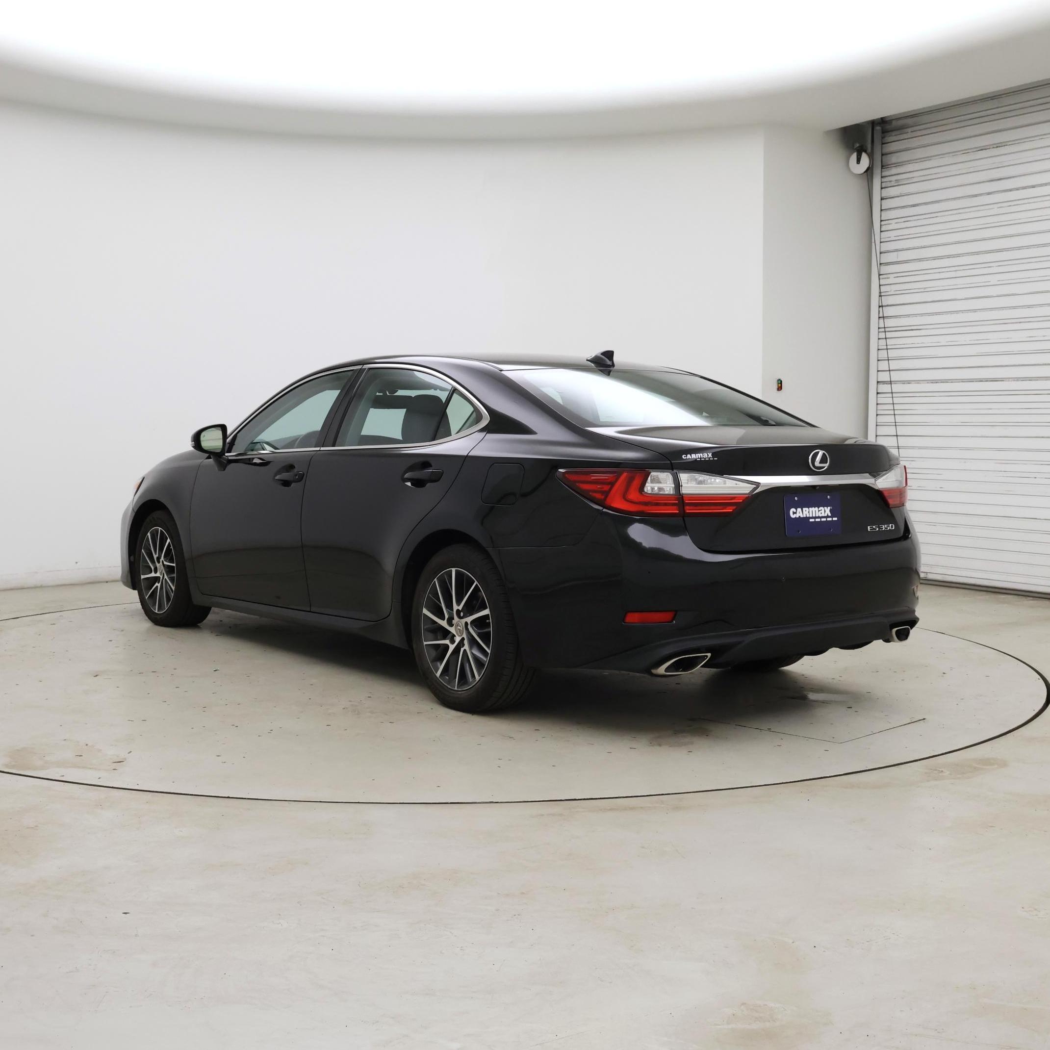 Thumbnail: 2016 Lexus ES - 2