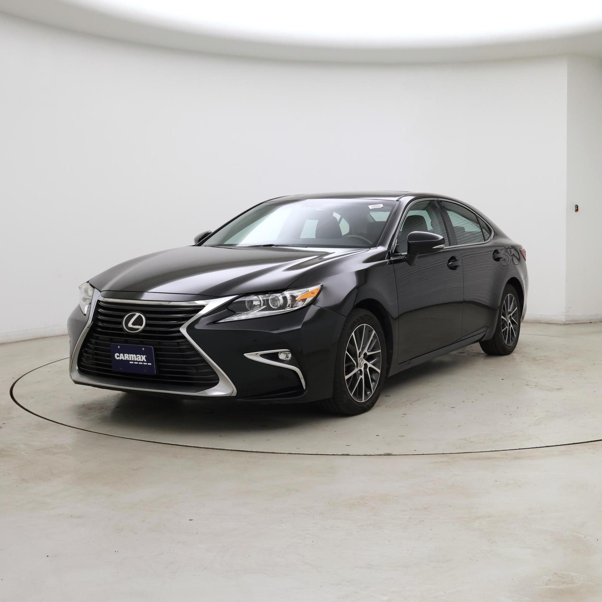 Thumbnail: 2016 Lexus ES - 4
