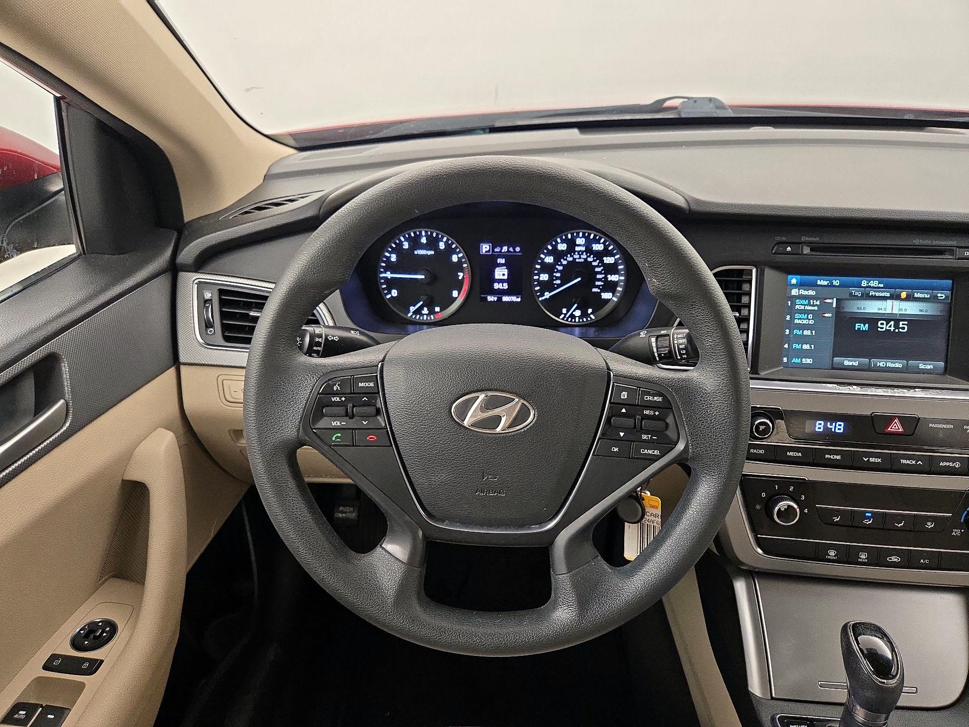 Thumbnail: 2016 Hyundai Sonata - 10