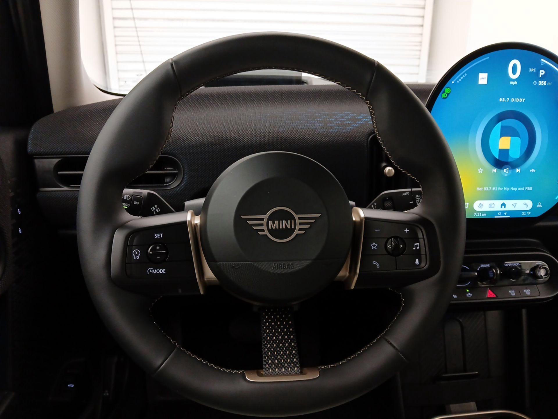 Thumbnail: 2025 MINI Cooper Hardtop - 10