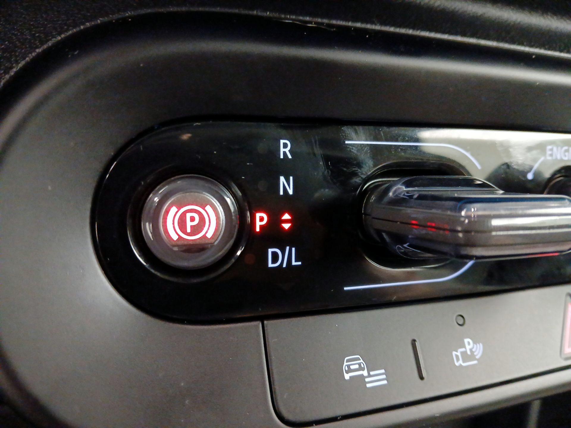 Thumbnail: 2025 MINI Cooper Hardtop - 16