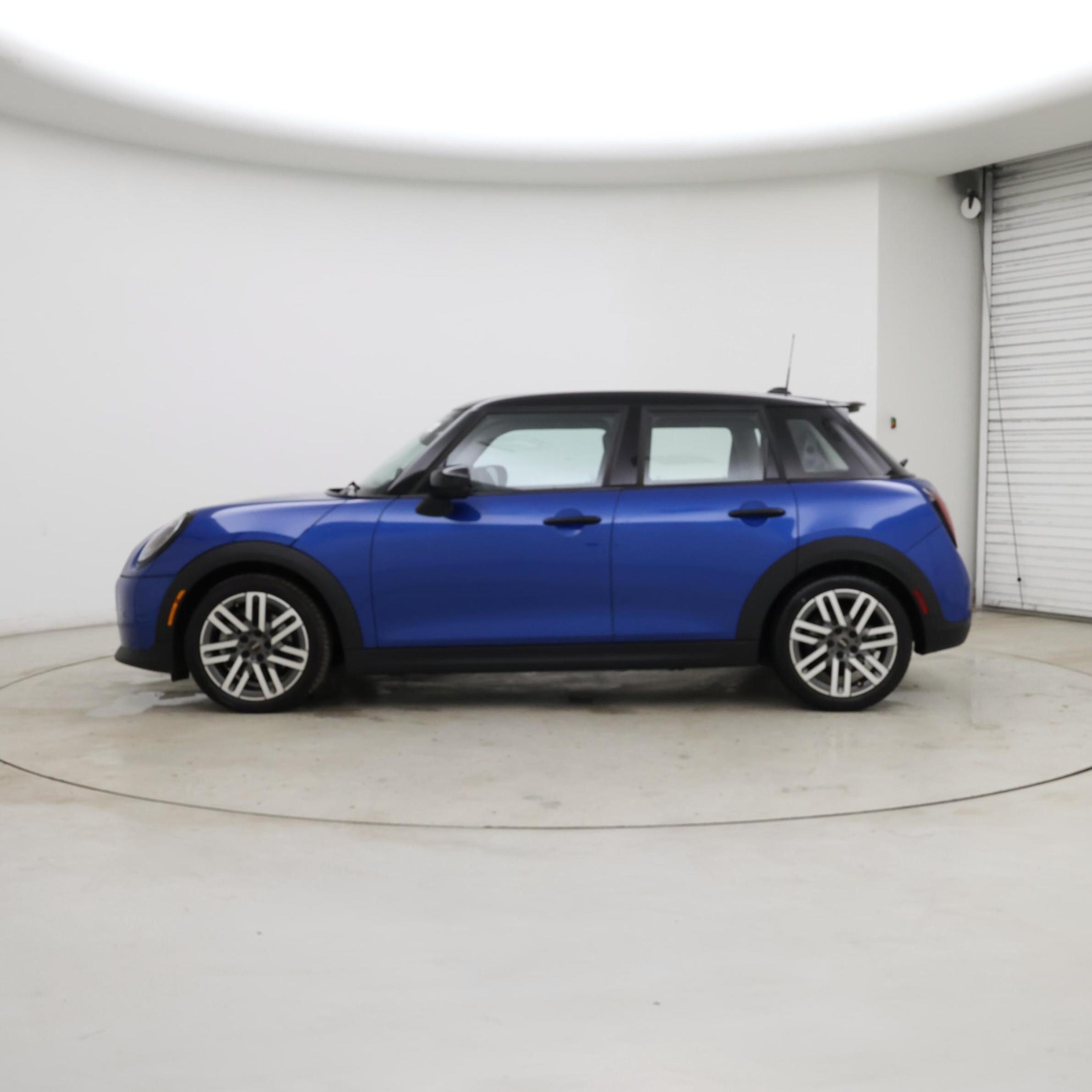 Thumbnail: 2025 MINI Cooper Hardtop - 3