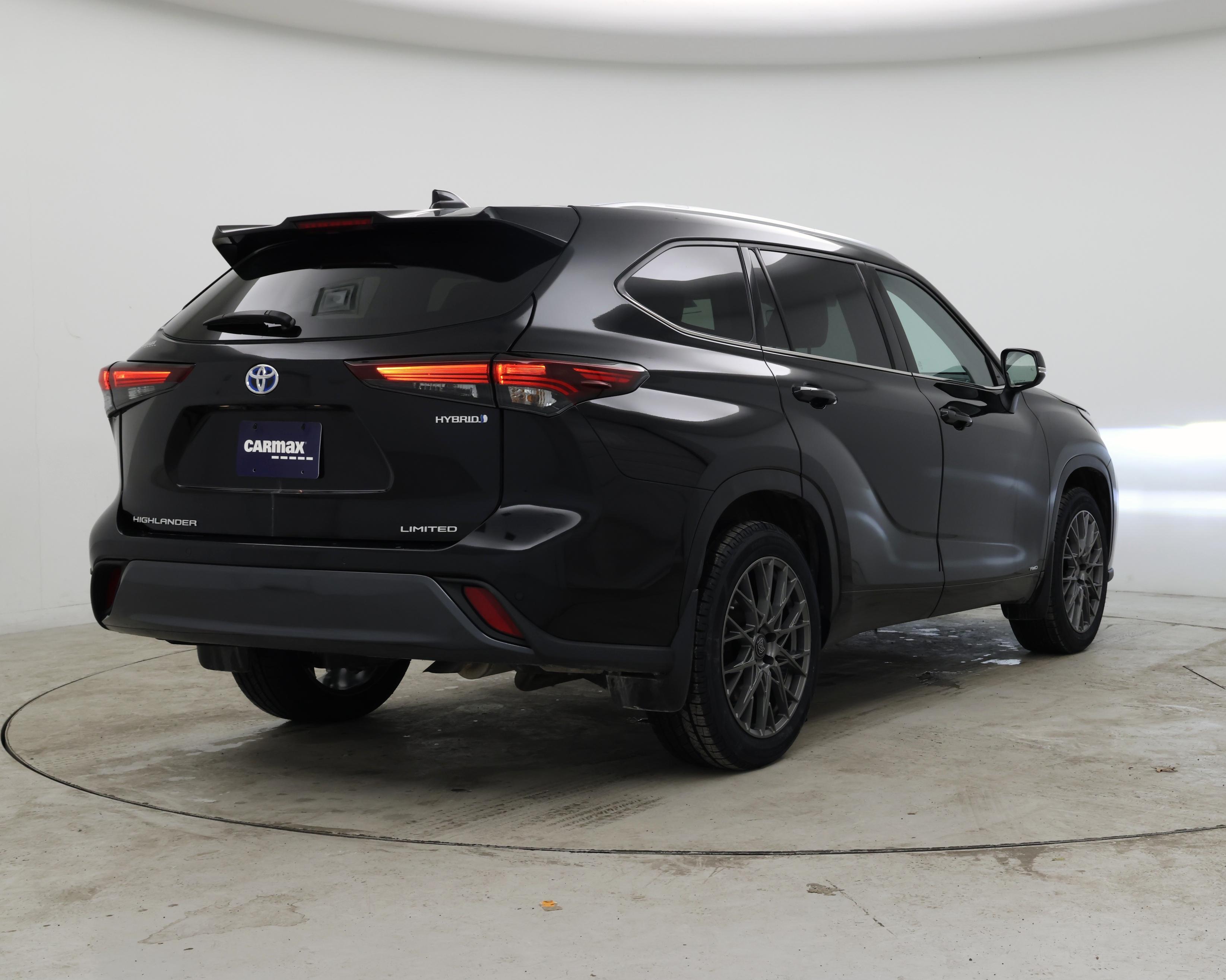 Thumbnail: 2024 Toyota Highlander - 8