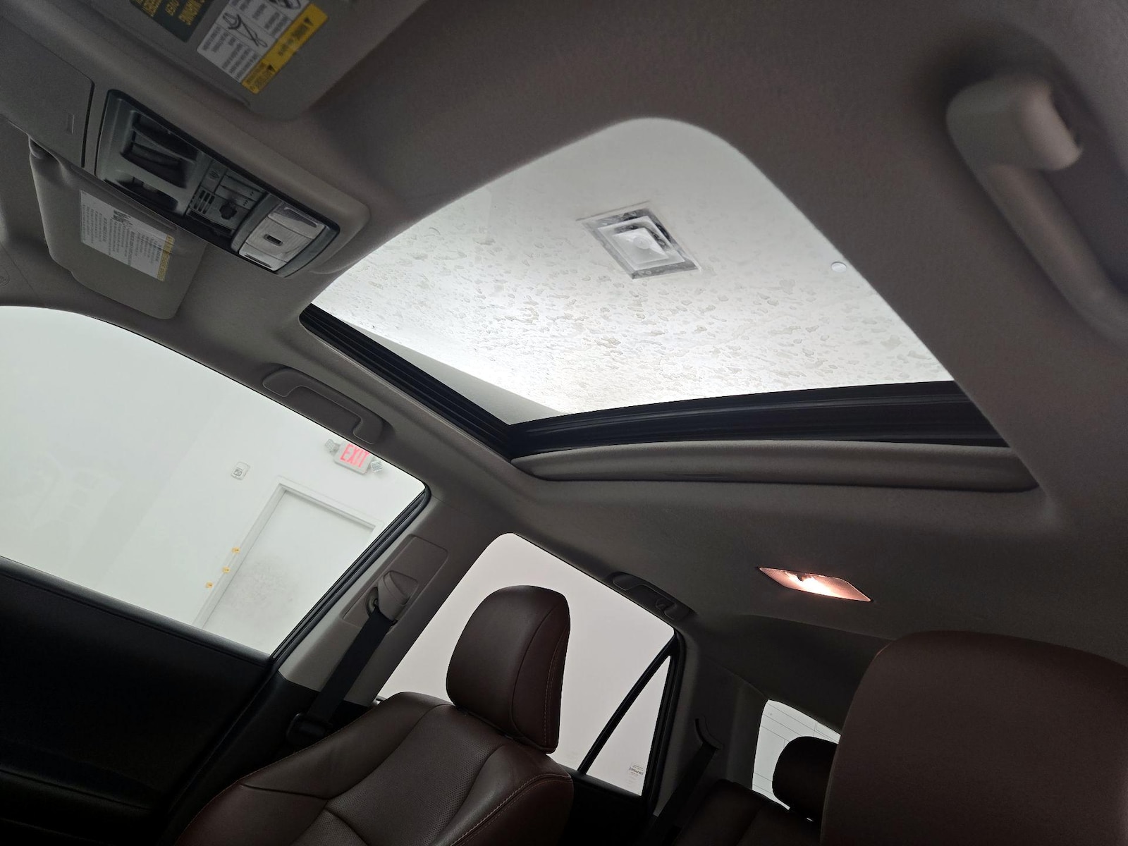 Sunroof(s) & Overhead Airbags