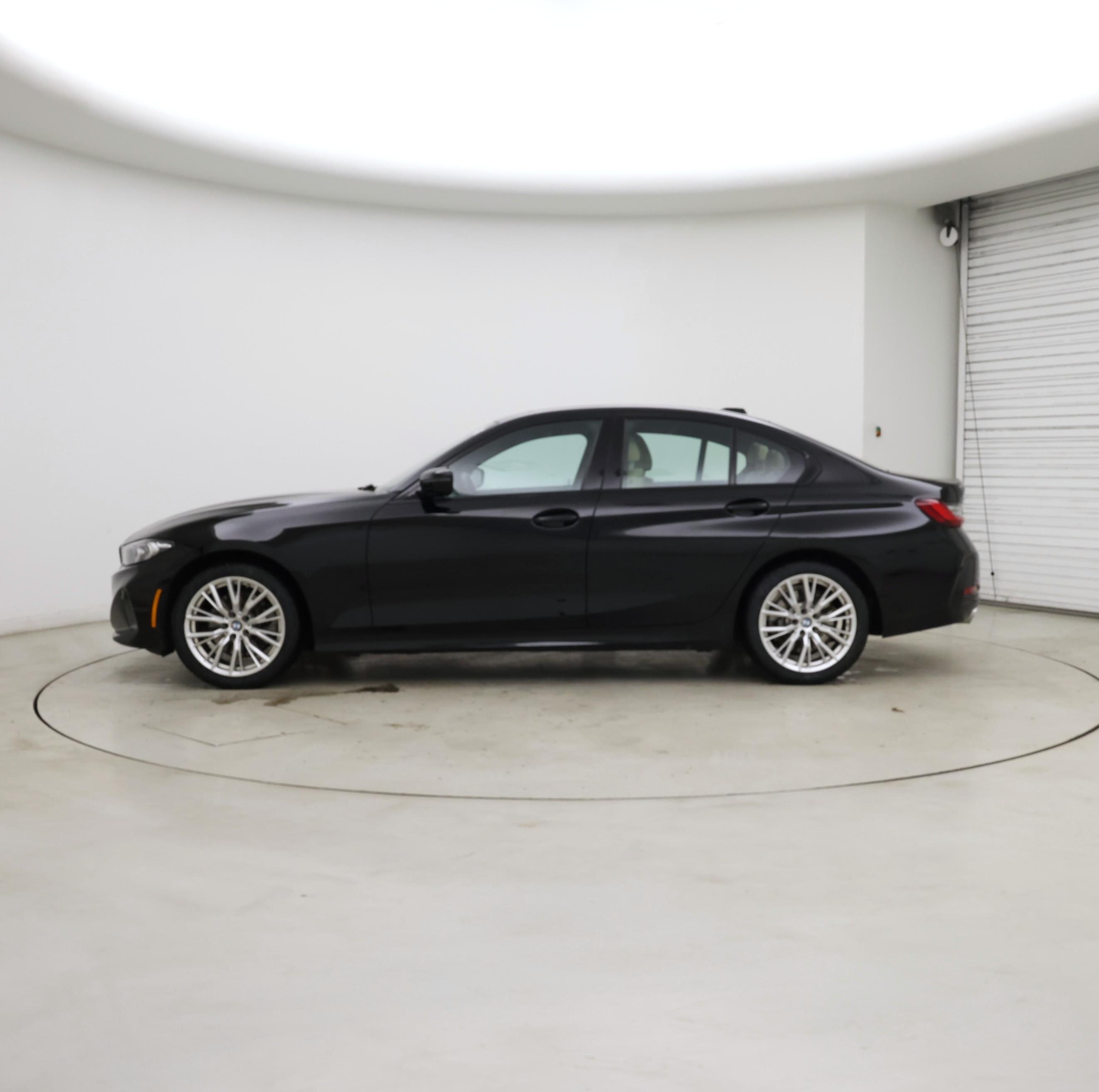 Thumbnail: 2023 BMW 3 Series - 3