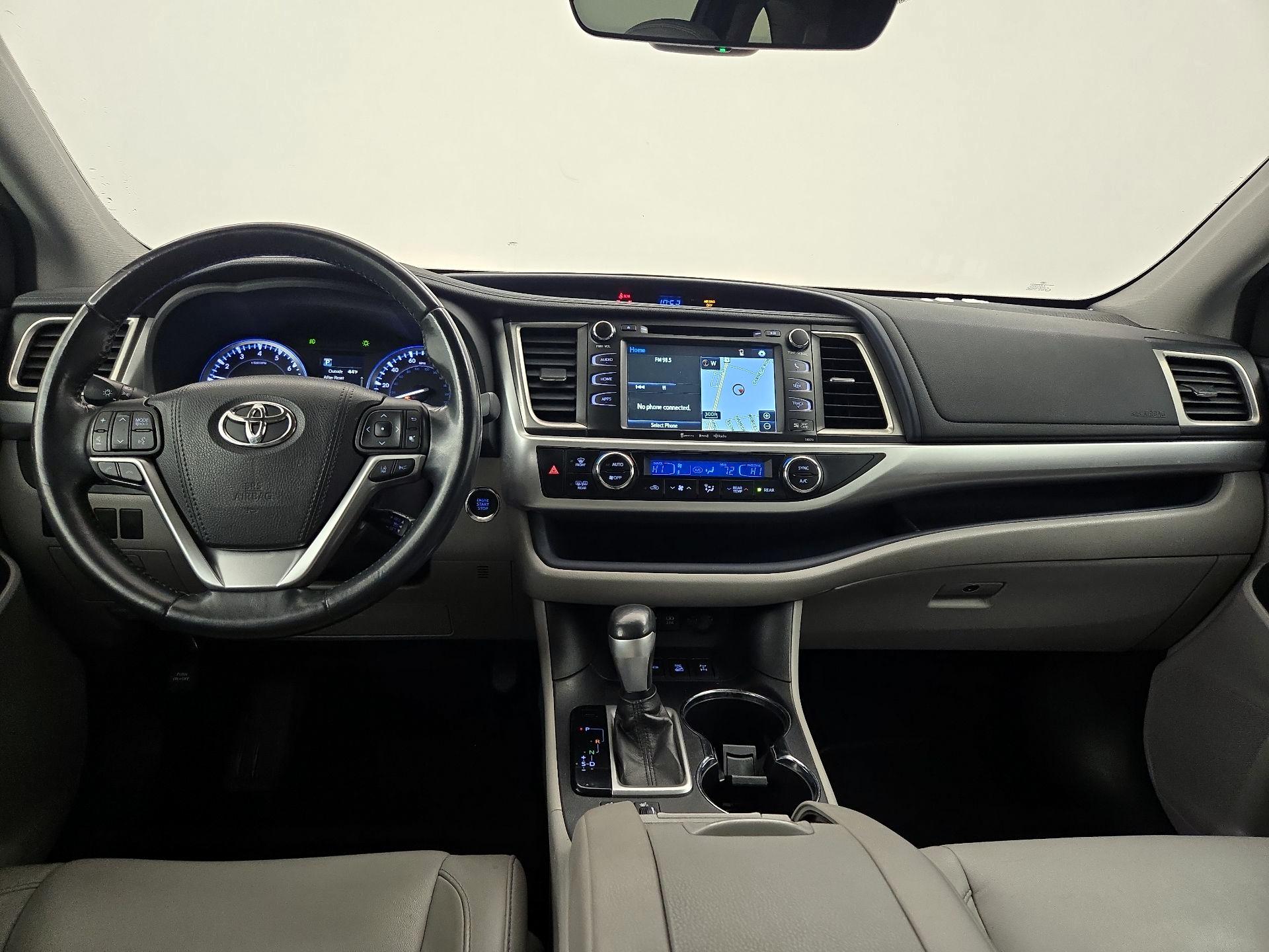 Thumbnail: 2017 Toyota Highlander - 9