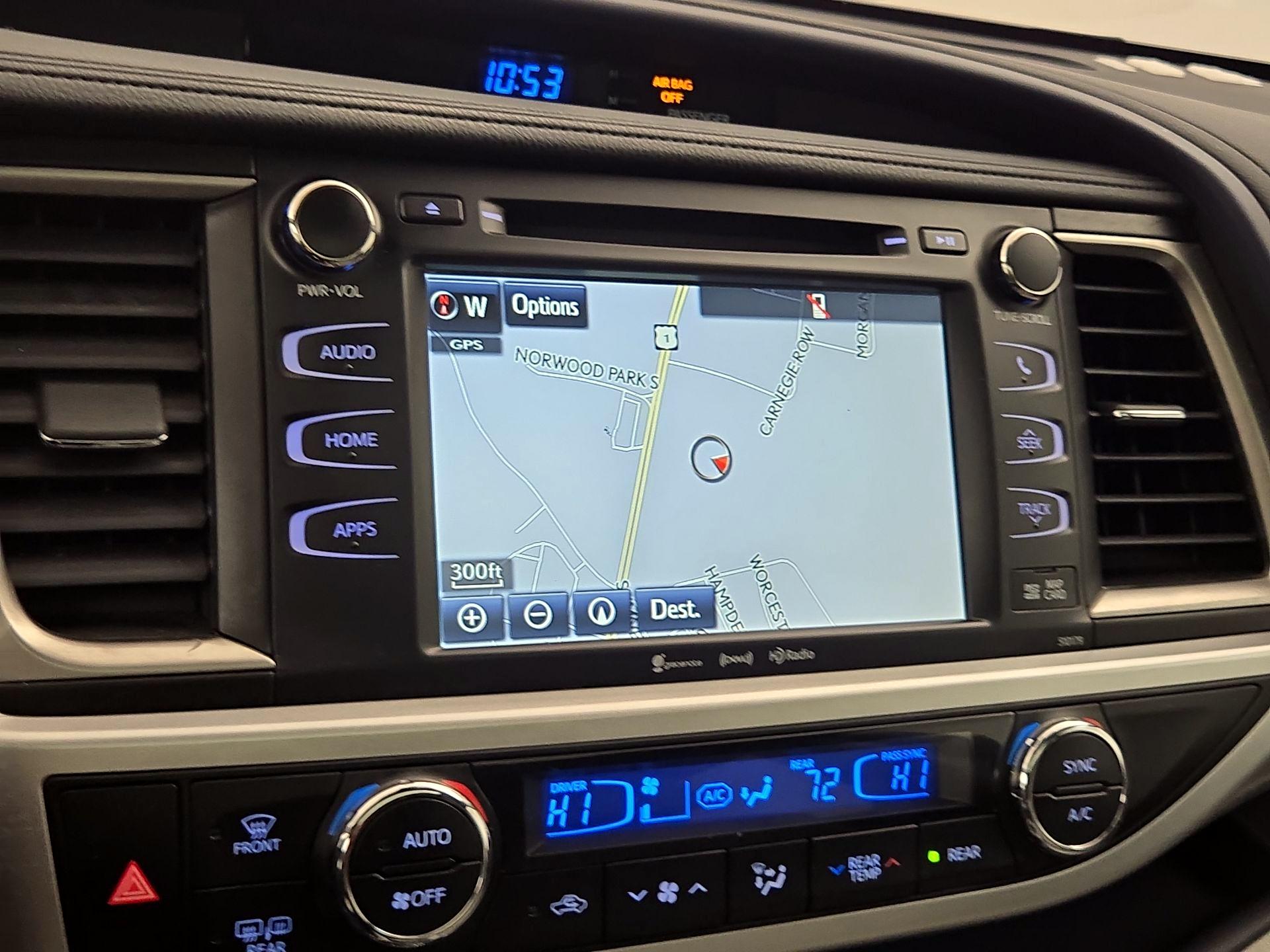 Thumbnail: 2017 Toyota Highlander - 14