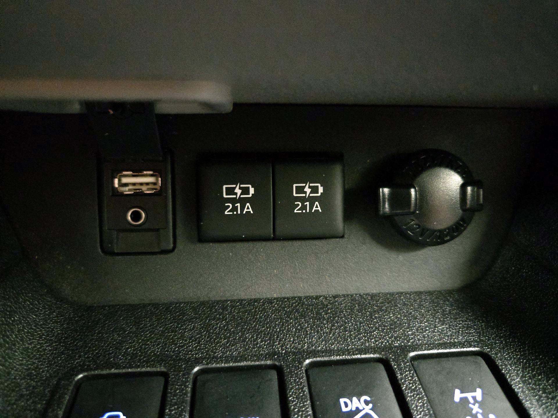 Thumbnail: 2017 Toyota Highlander - 19