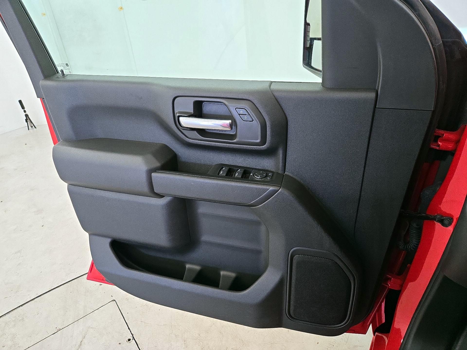 Thumbnail: 2025 GMC Sierra 2500 - 12