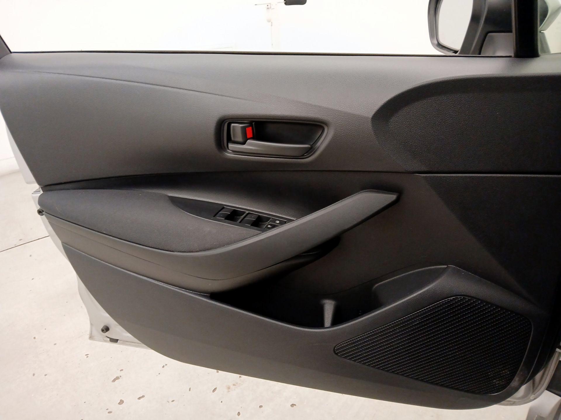 Thumbnail: 2022 Toyota Corolla - 12