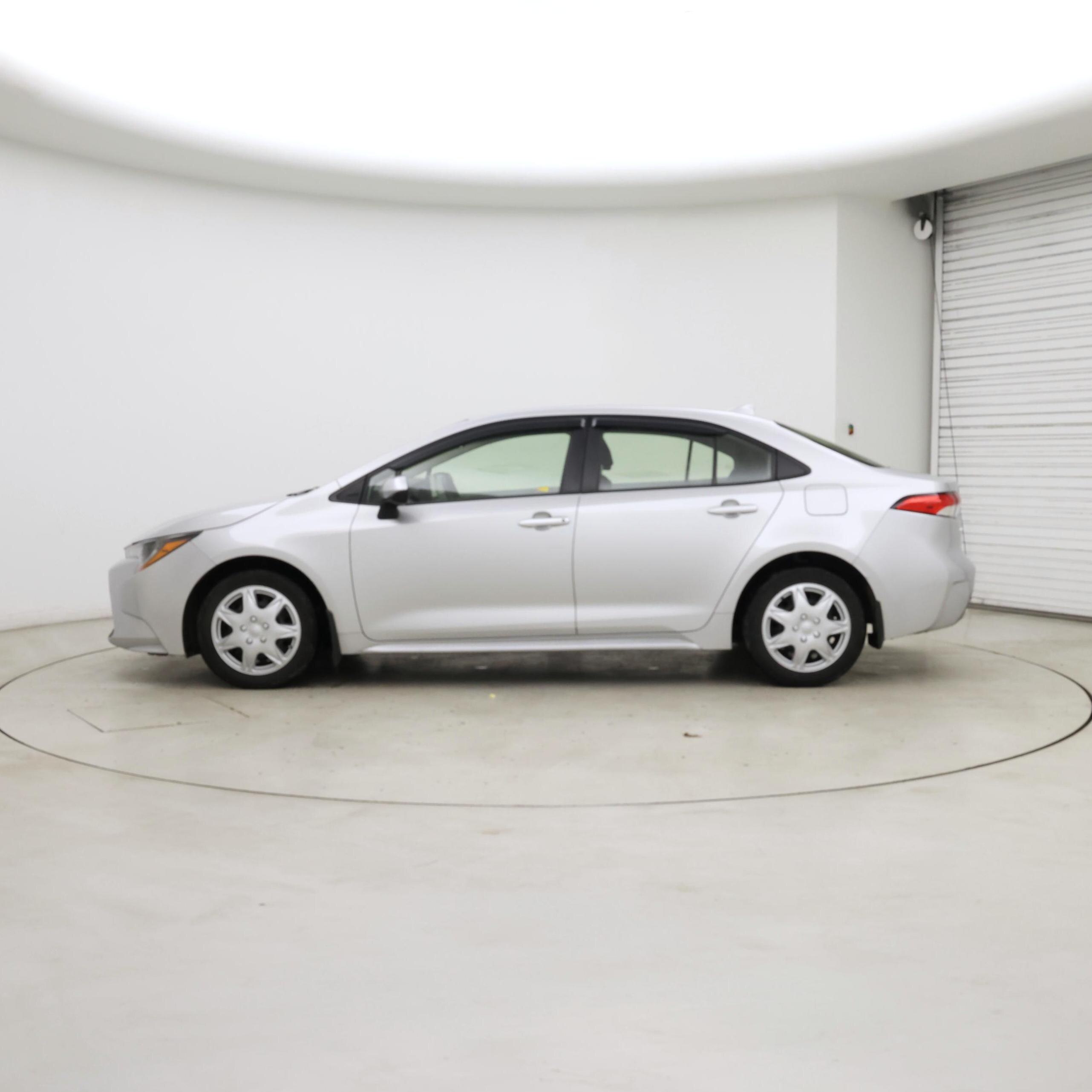 Thumbnail: 2022 Toyota Corolla - 3