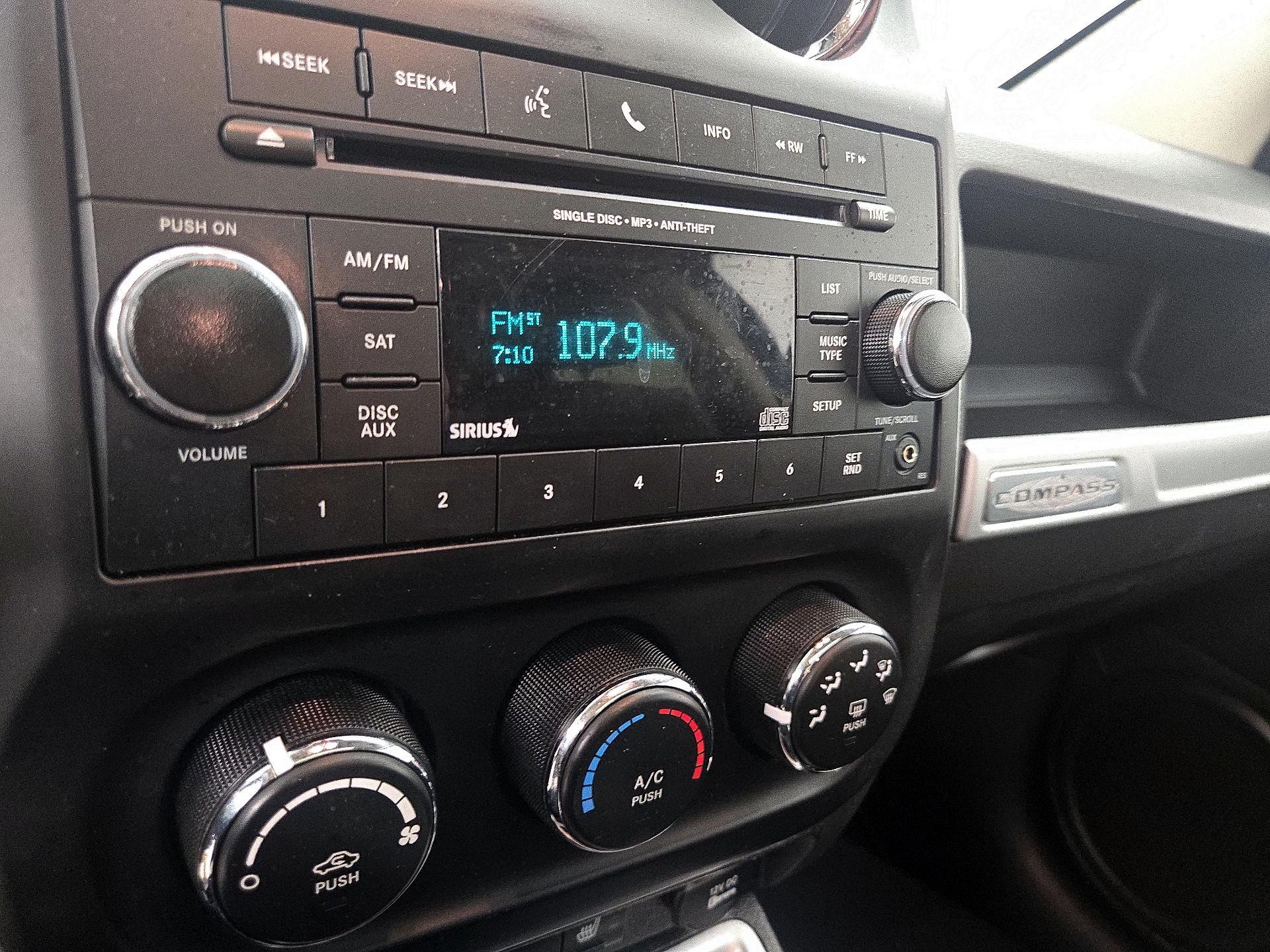 Thumbnail: 2017 Jeep Compass - 13