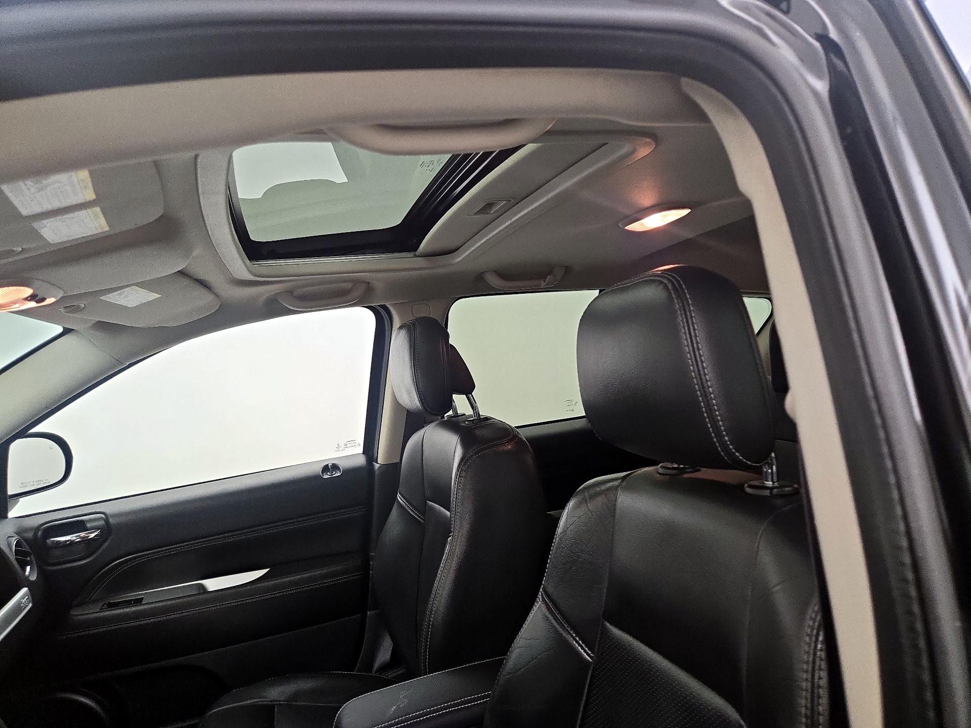 Thumbnail: 2017 Jeep Compass - 17