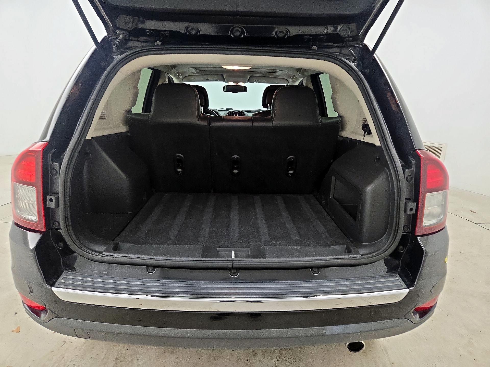 Thumbnail: 2017 Jeep Compass - 19