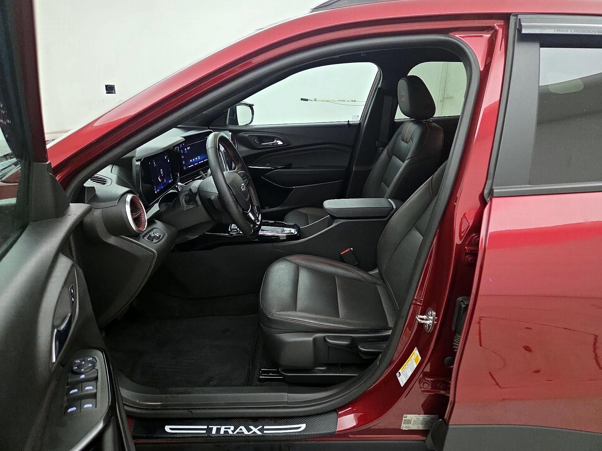 Thumbnail: 2024 Chevrolet Trax - 11