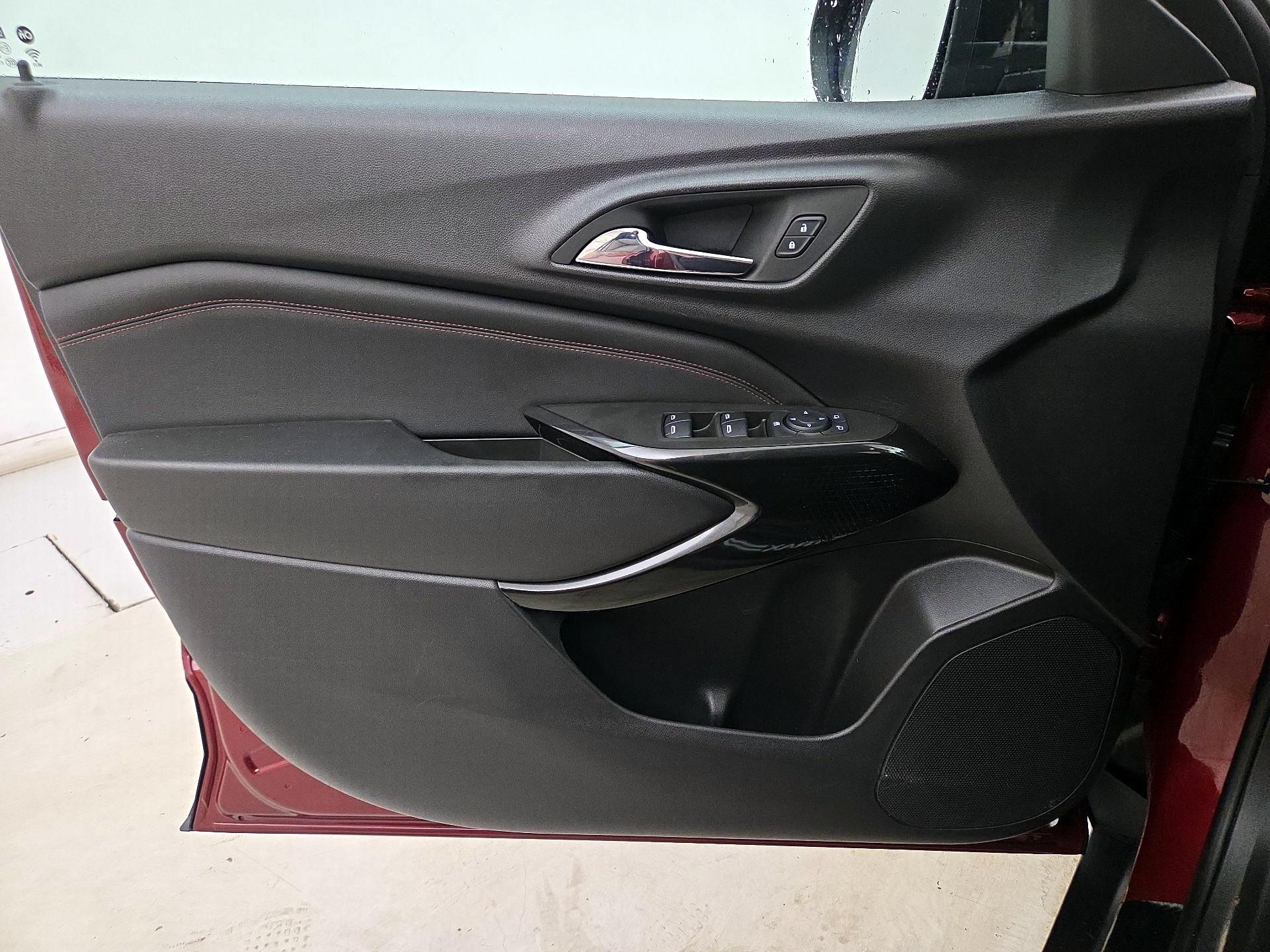 Thumbnail: 2024 Chevrolet Trax - 12