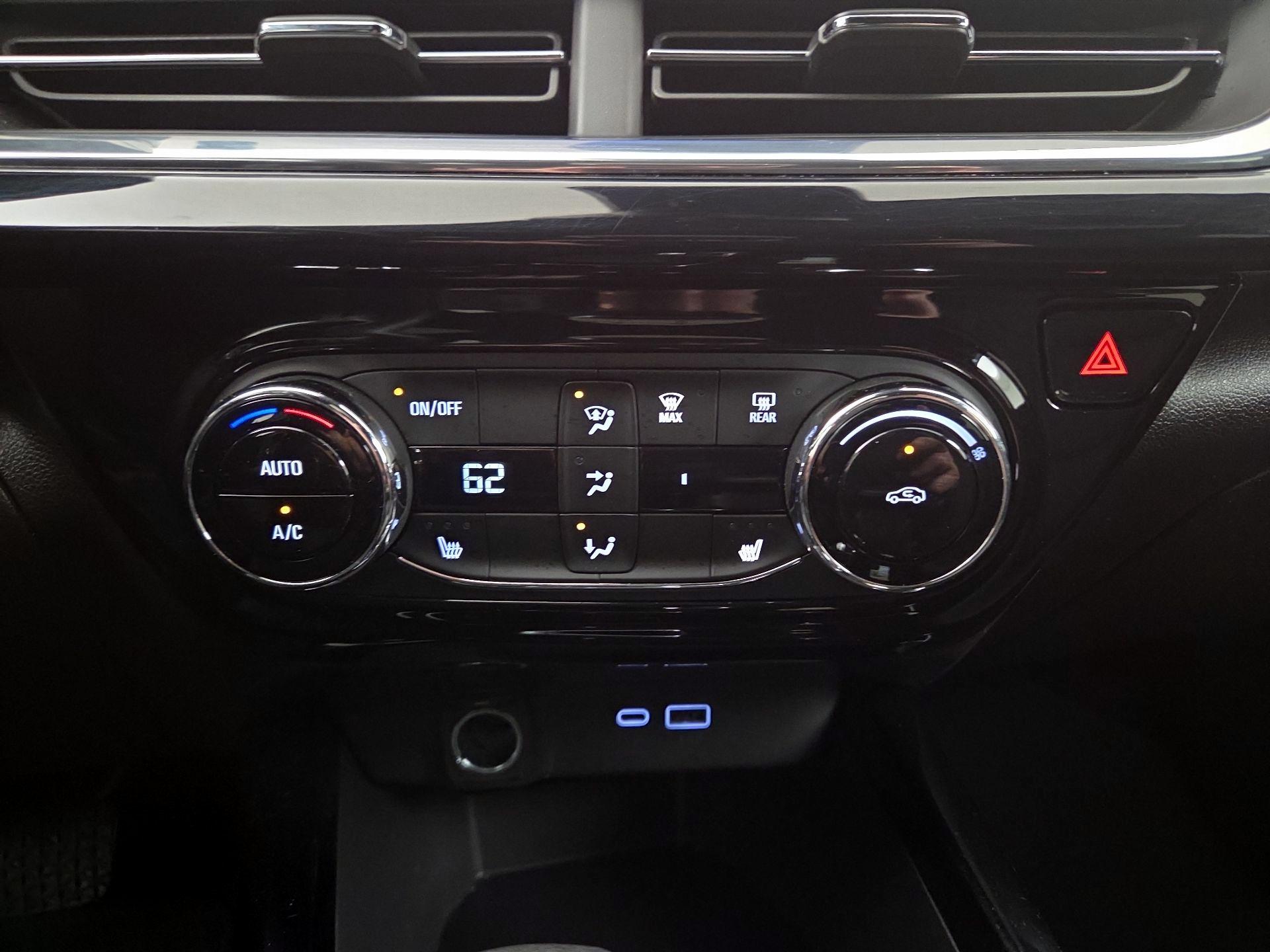 Thumbnail: 2024 Chevrolet Trax - 16